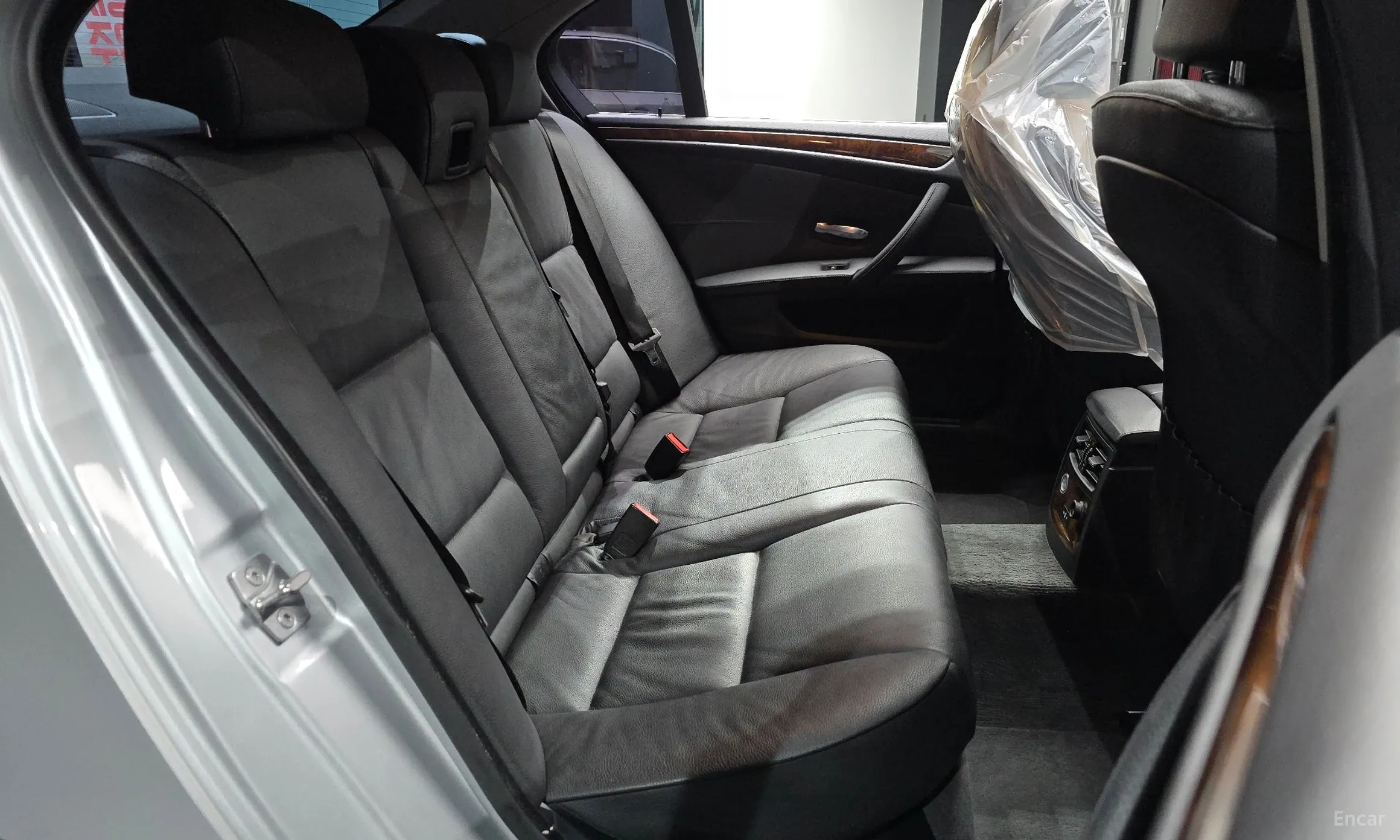 BMW 5 Series (E60) превью 11