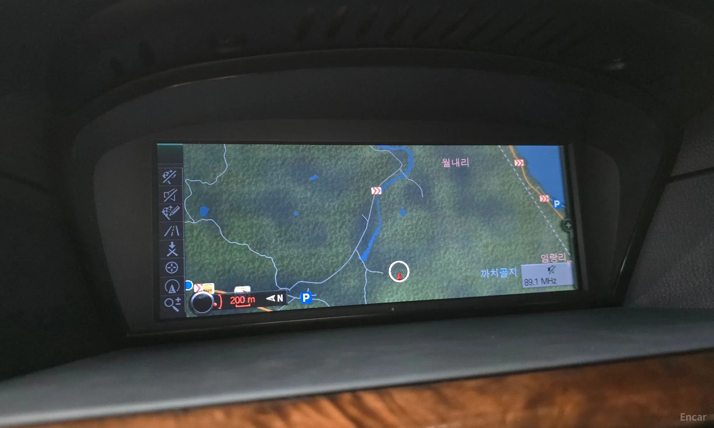 BMW 5 Series (E60) превью 16