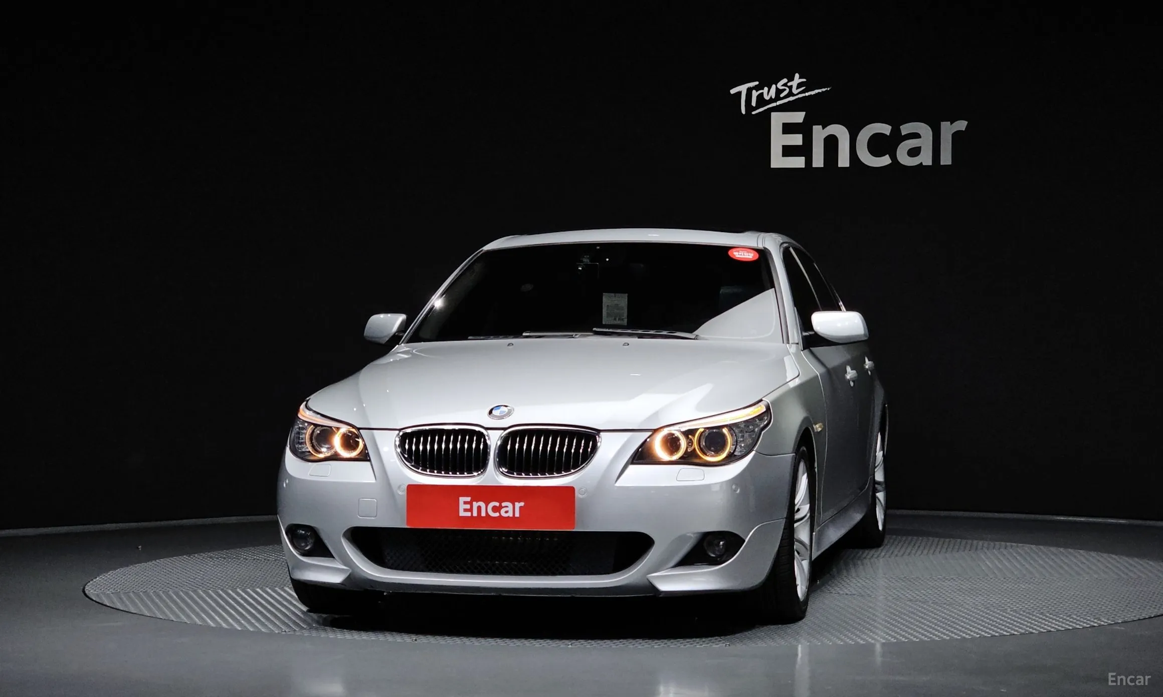 BMW 5 Series (E60) превью 3