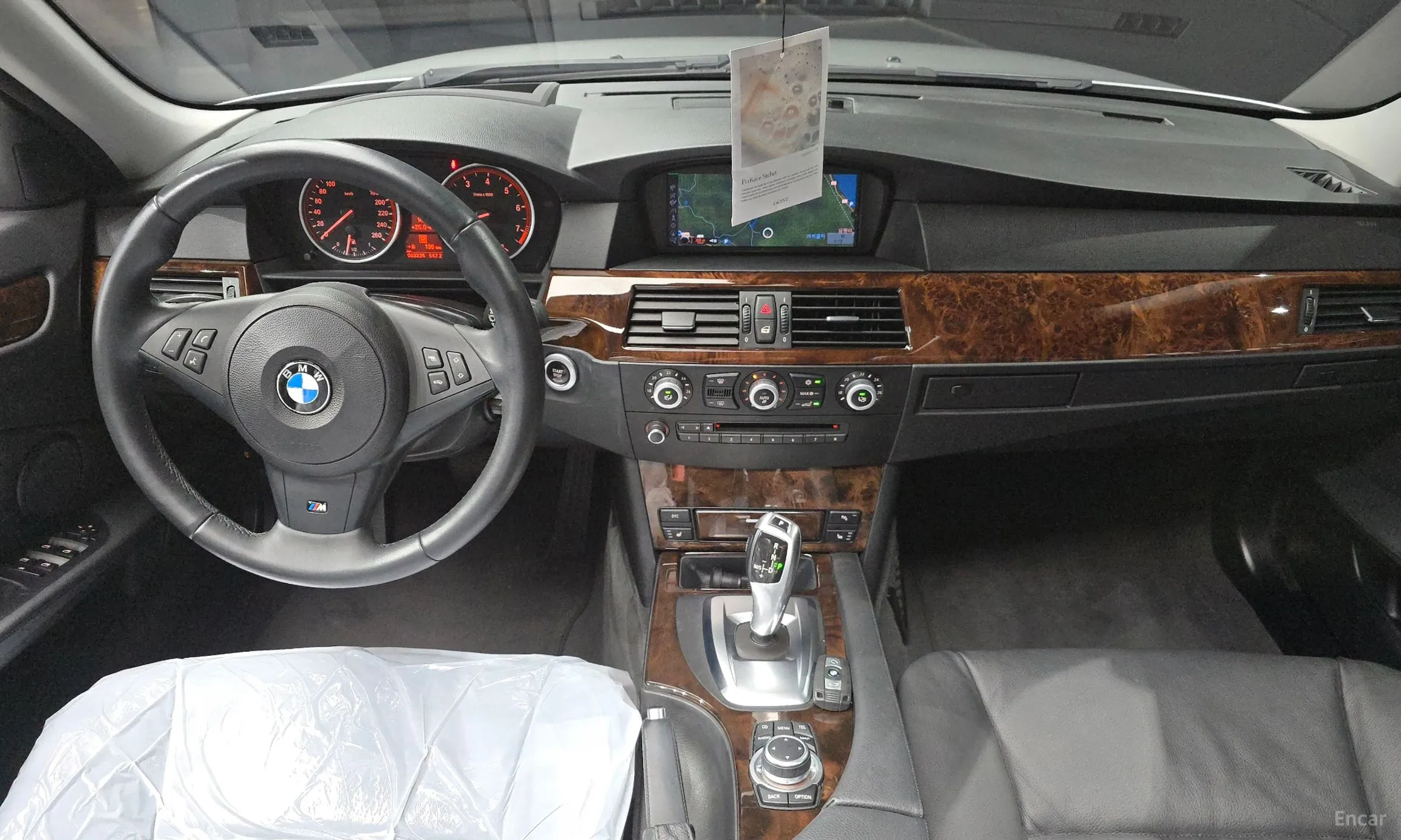 BMW 5 Series (E60) превью 7