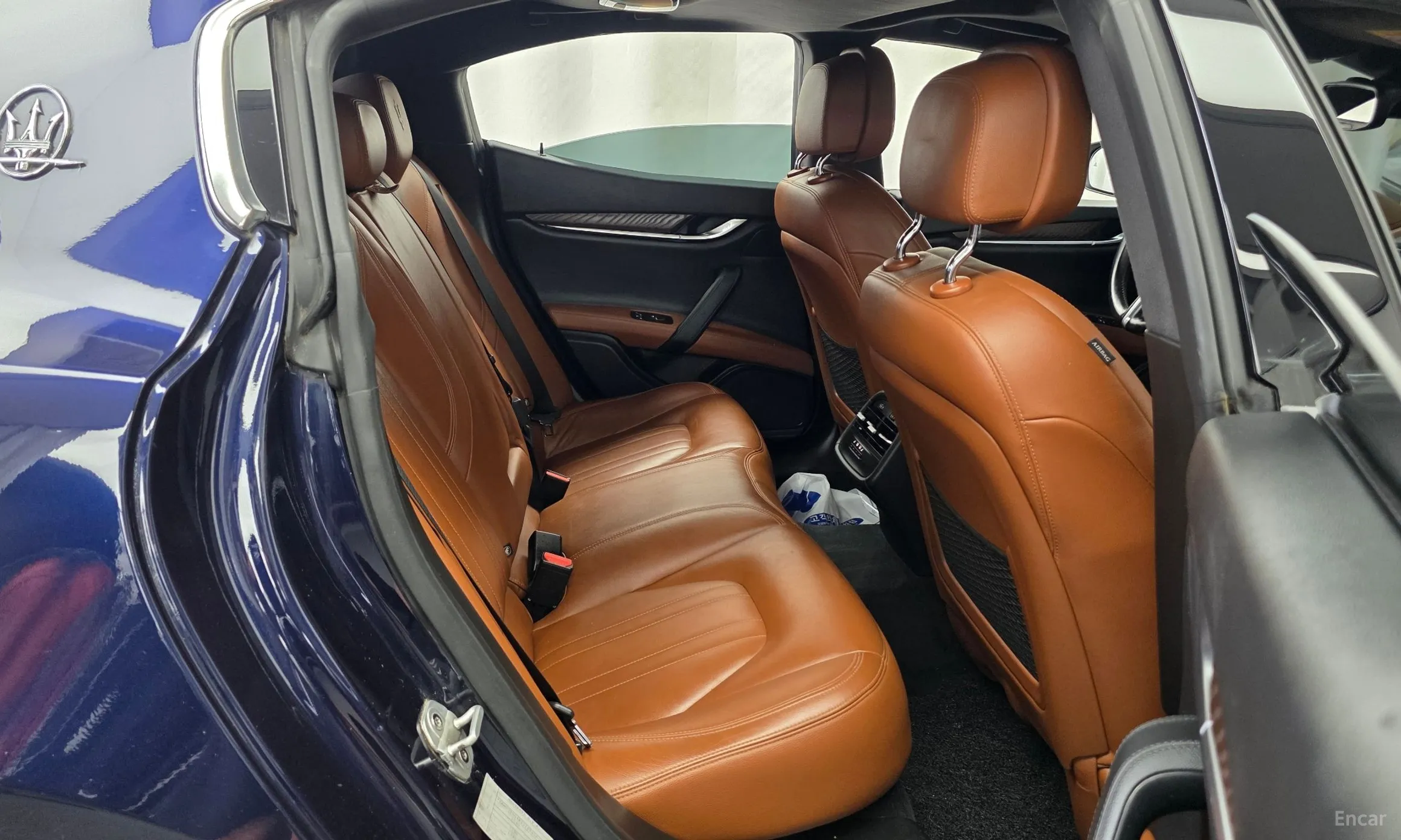 Maserati Ghibli превью 12