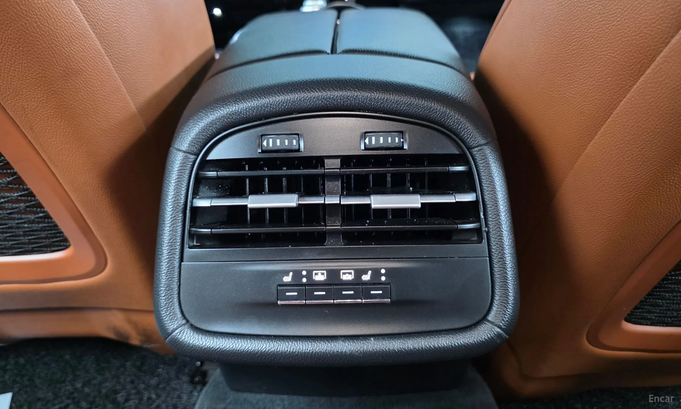 Maserati Ghibli превью 18