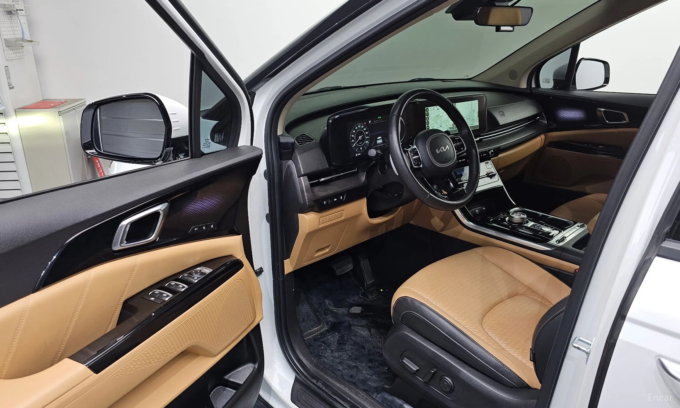 Kia Carnival Gen 4 превью 10