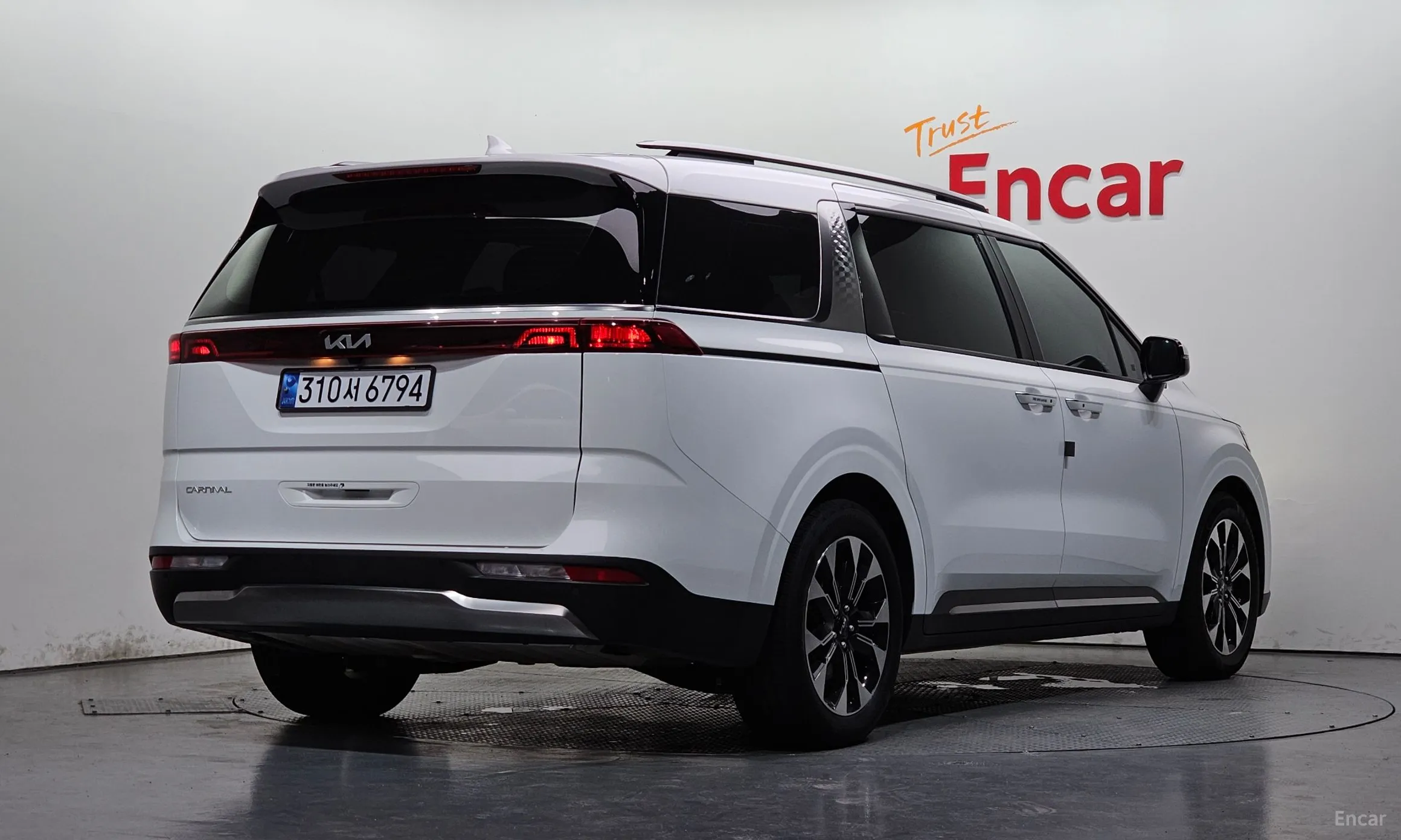Kia Carnival Gen 4 превью 2
