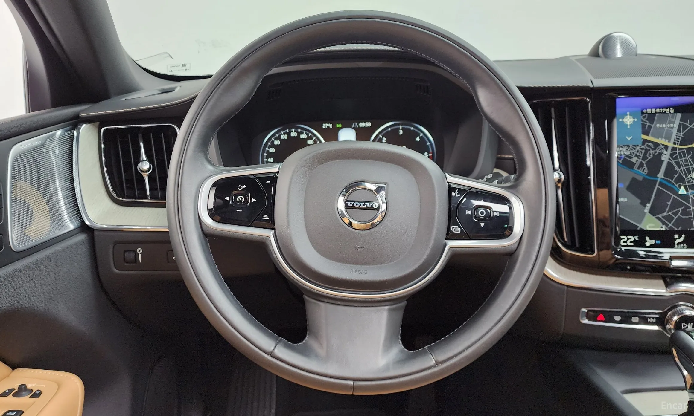 Volvo XC60 Gen 2 превью 12