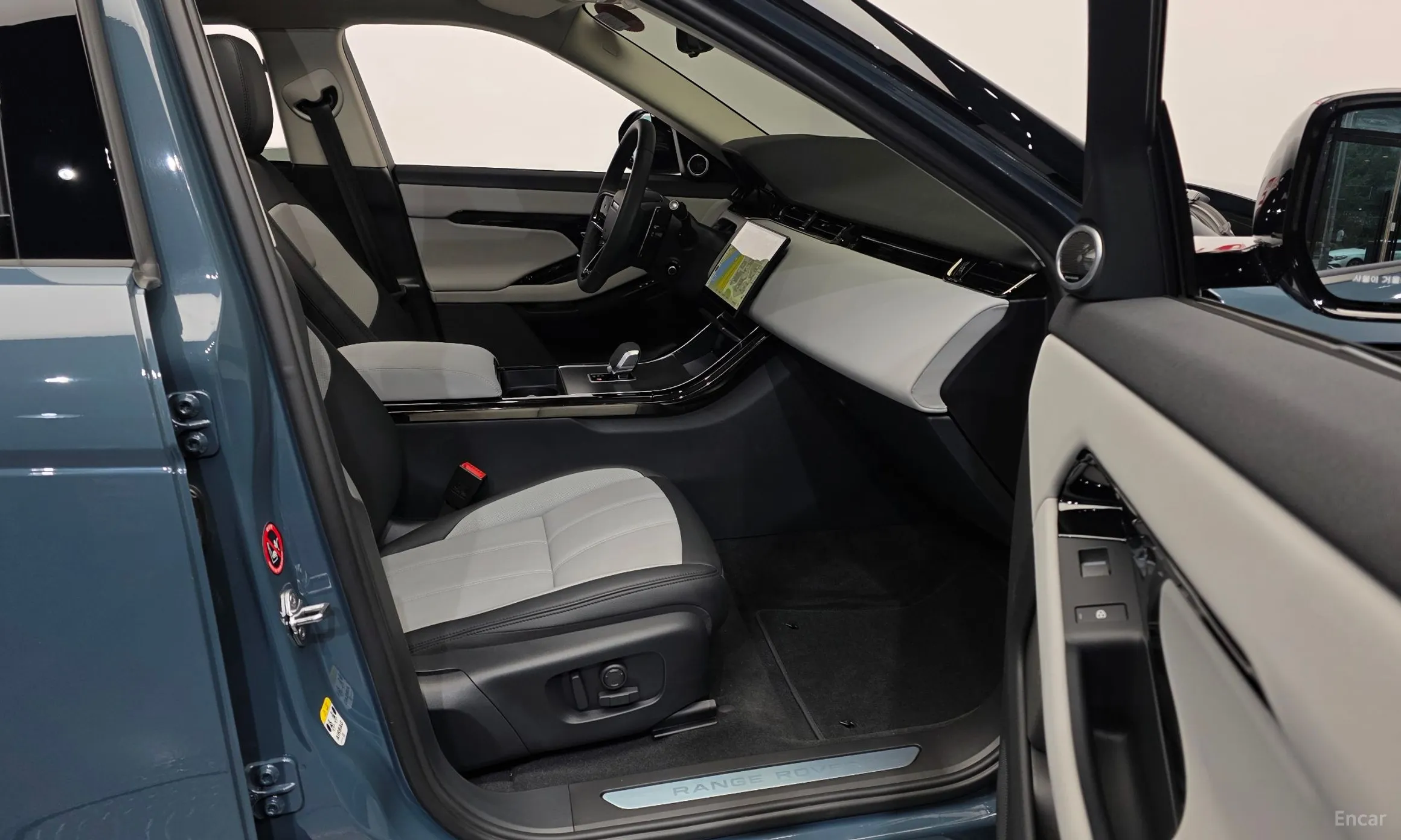 Land Rover Range Rover Evoque 2nd Generation превью 11