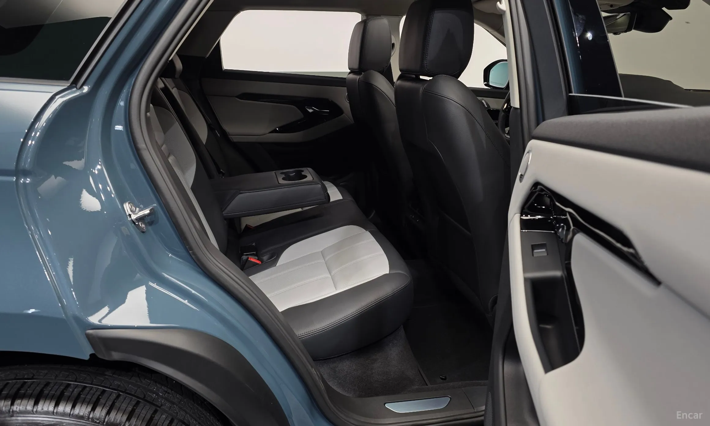 Land Rover Range Rover Evoque 2nd Generation превью 12