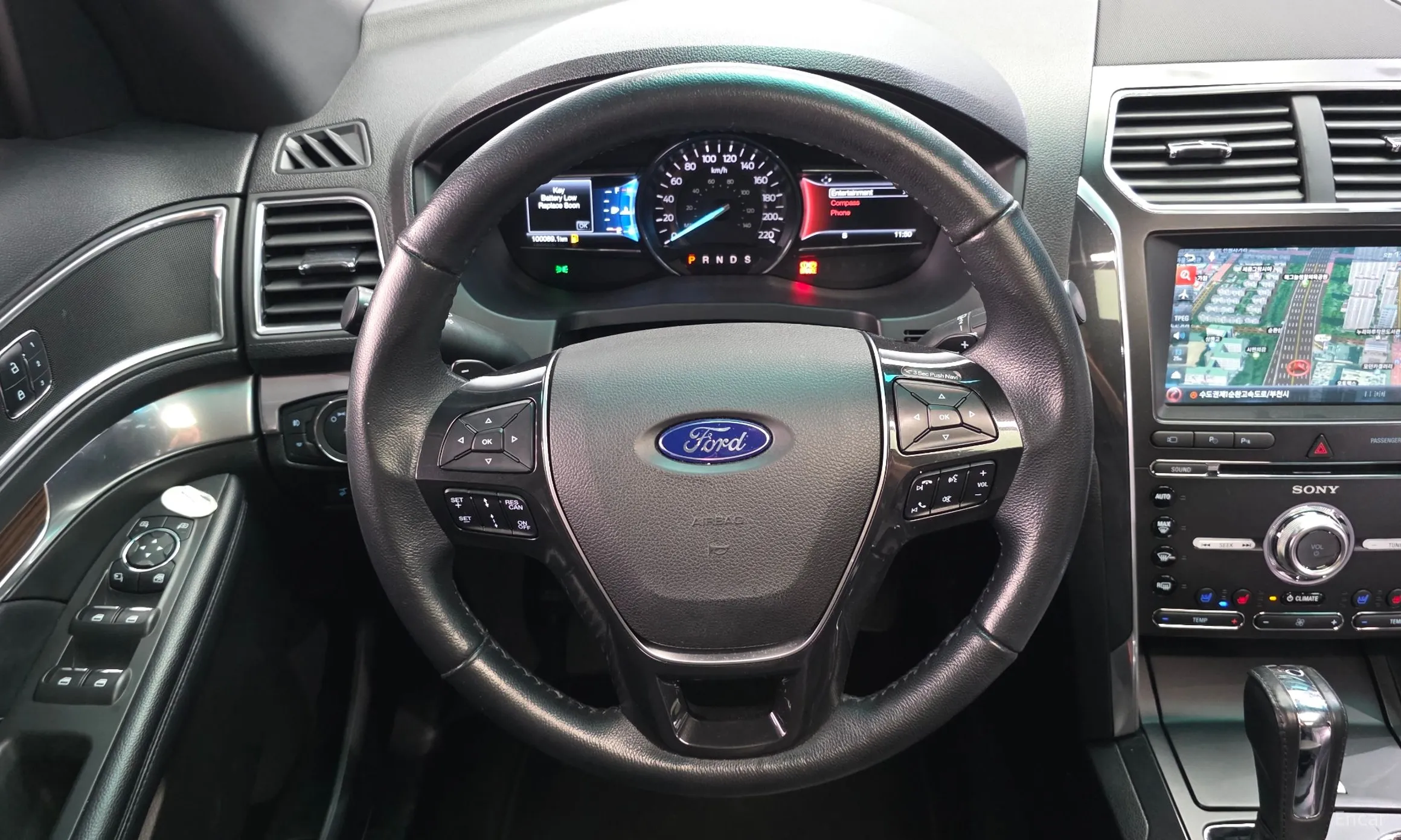 Ford Explorer превью 13