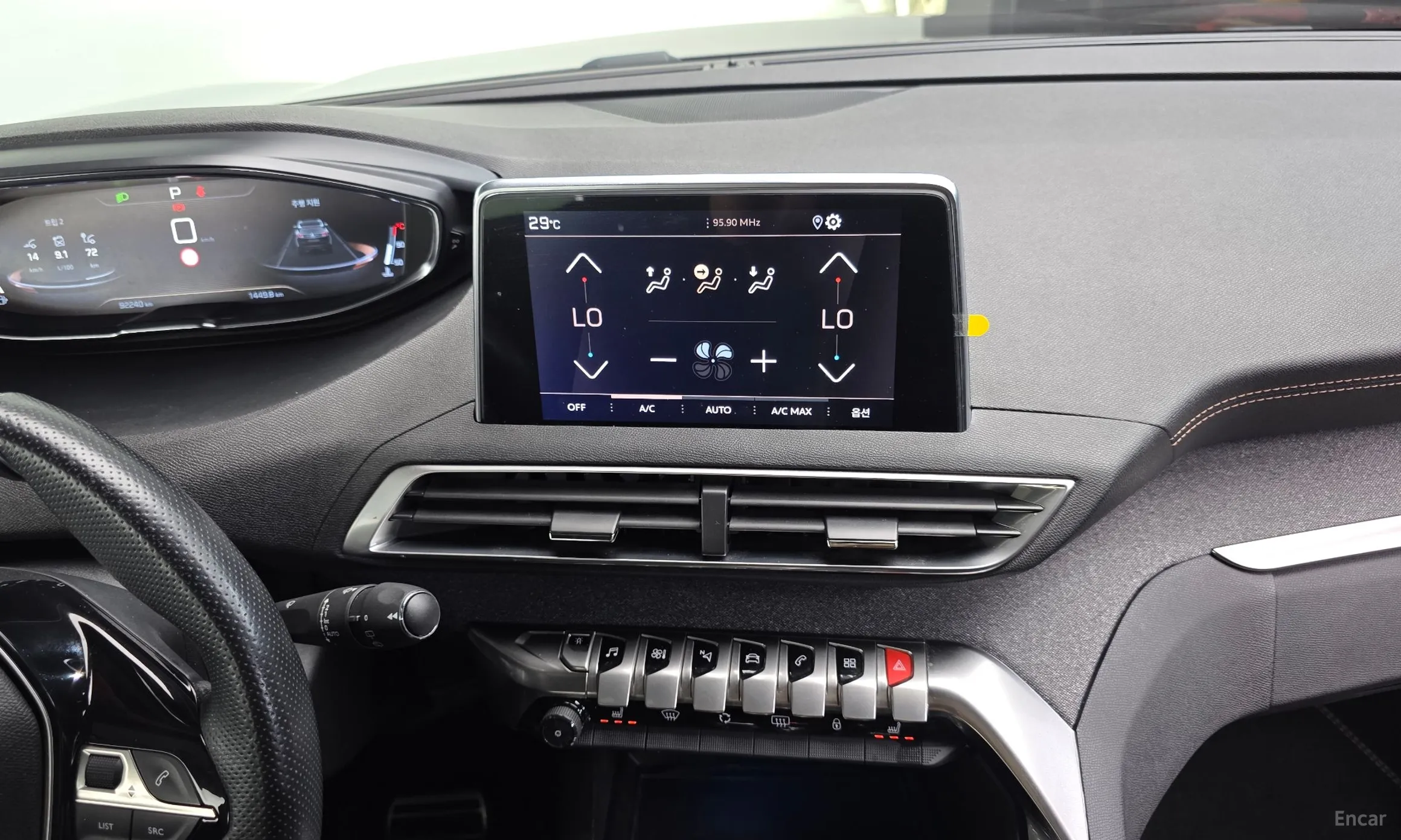 Peugeot 3008 2nd generation превью 14