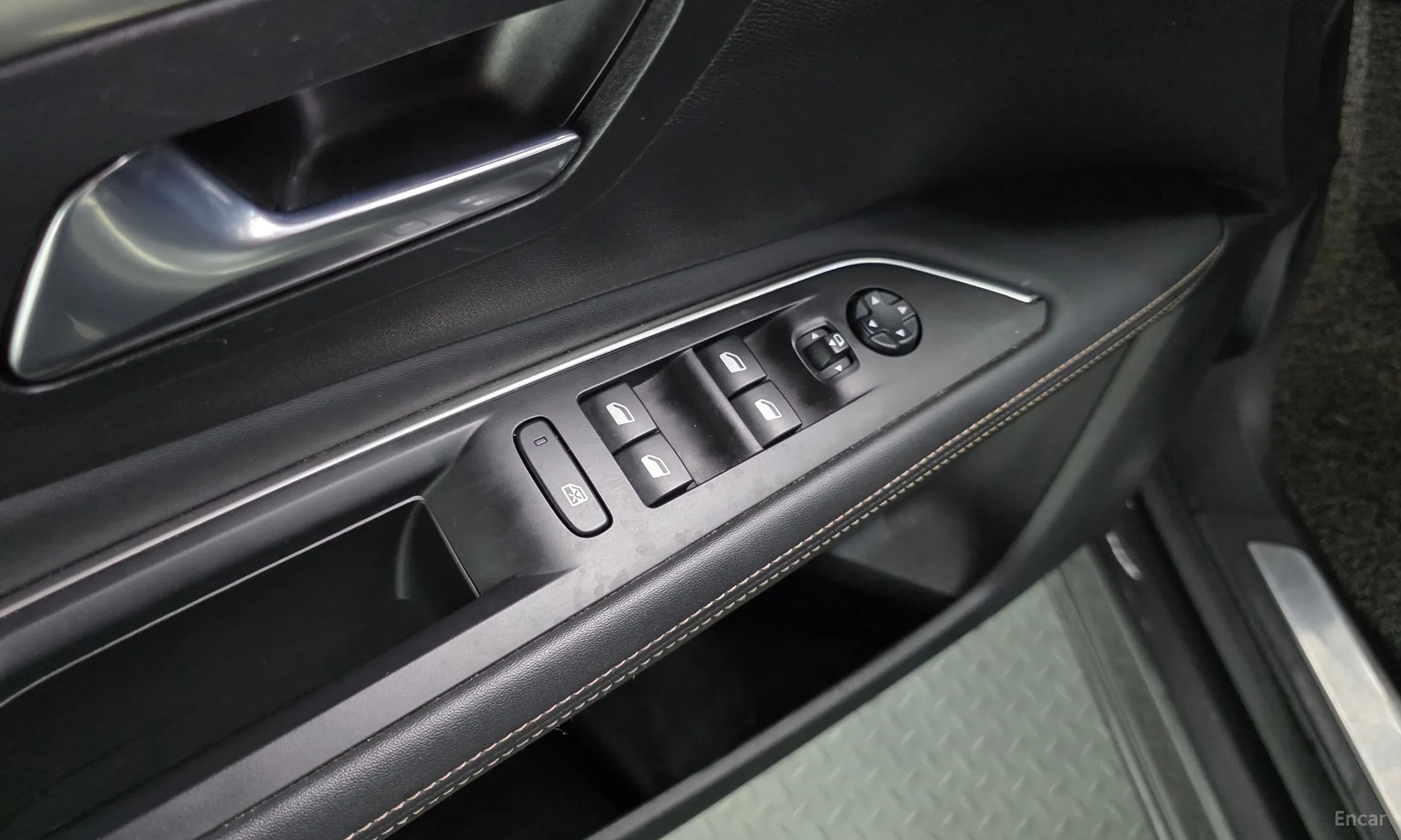 Peugeot 3008 2nd generation превью 19