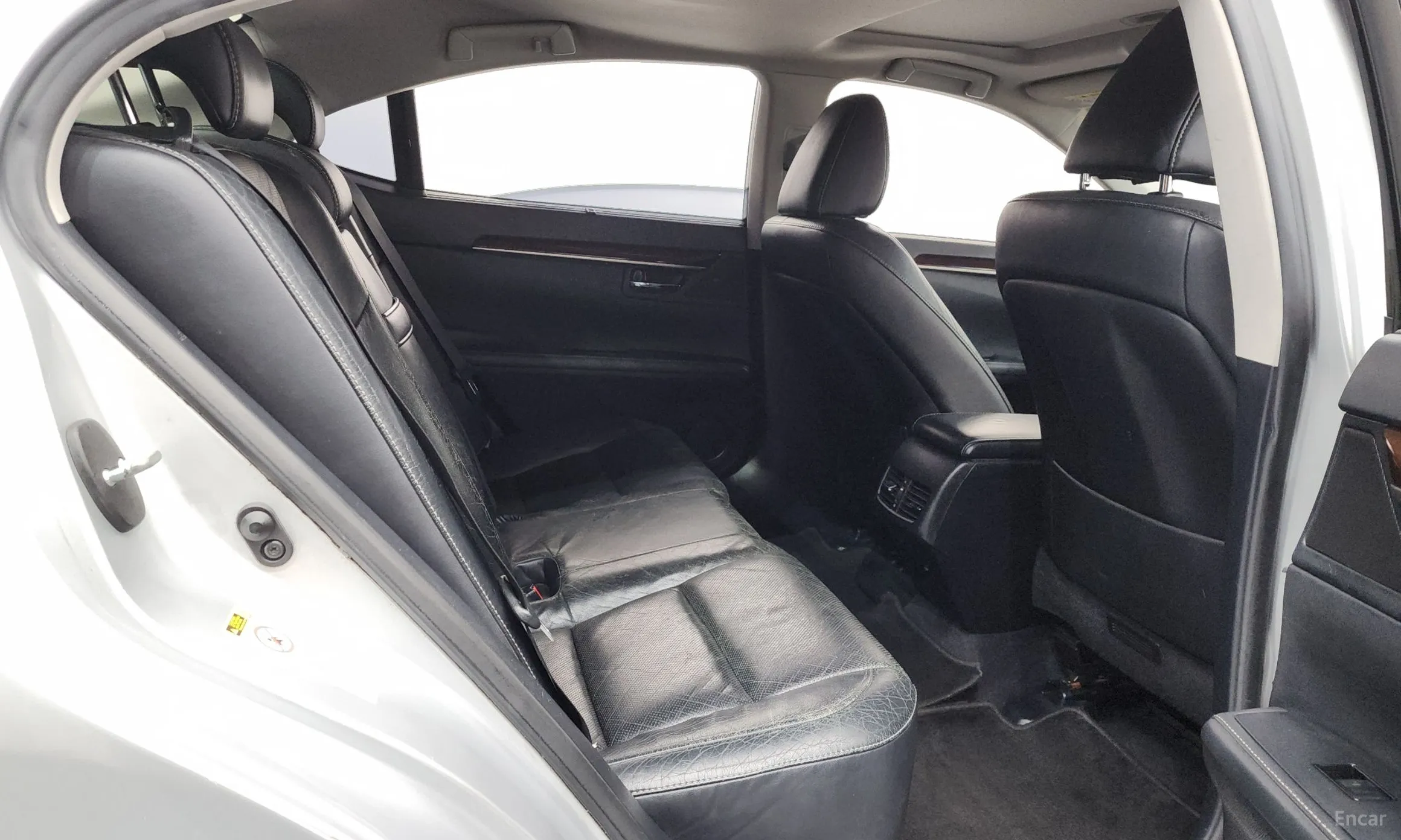 Lexus New ES300h превью 11
