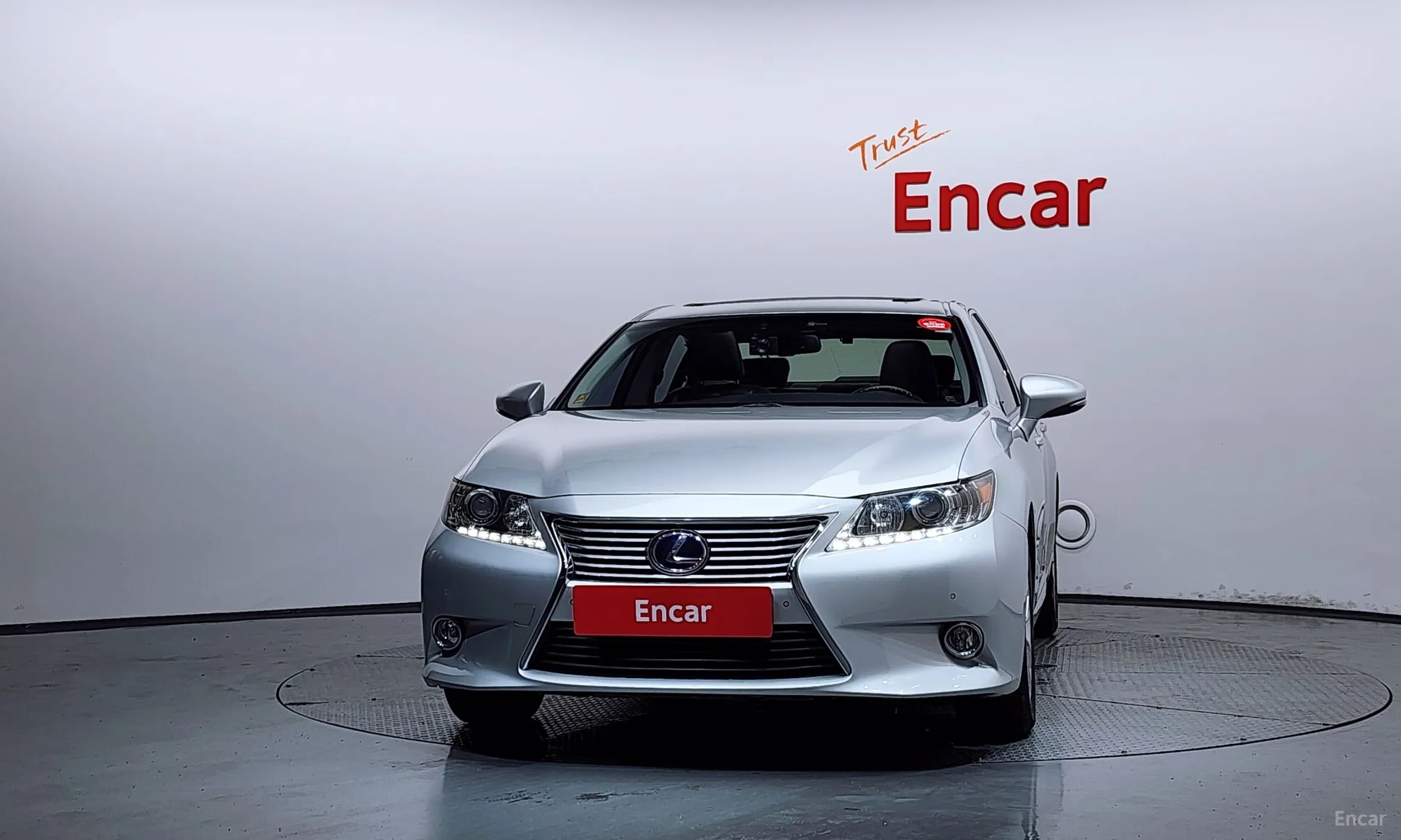 Lexus New ES300h превью 3