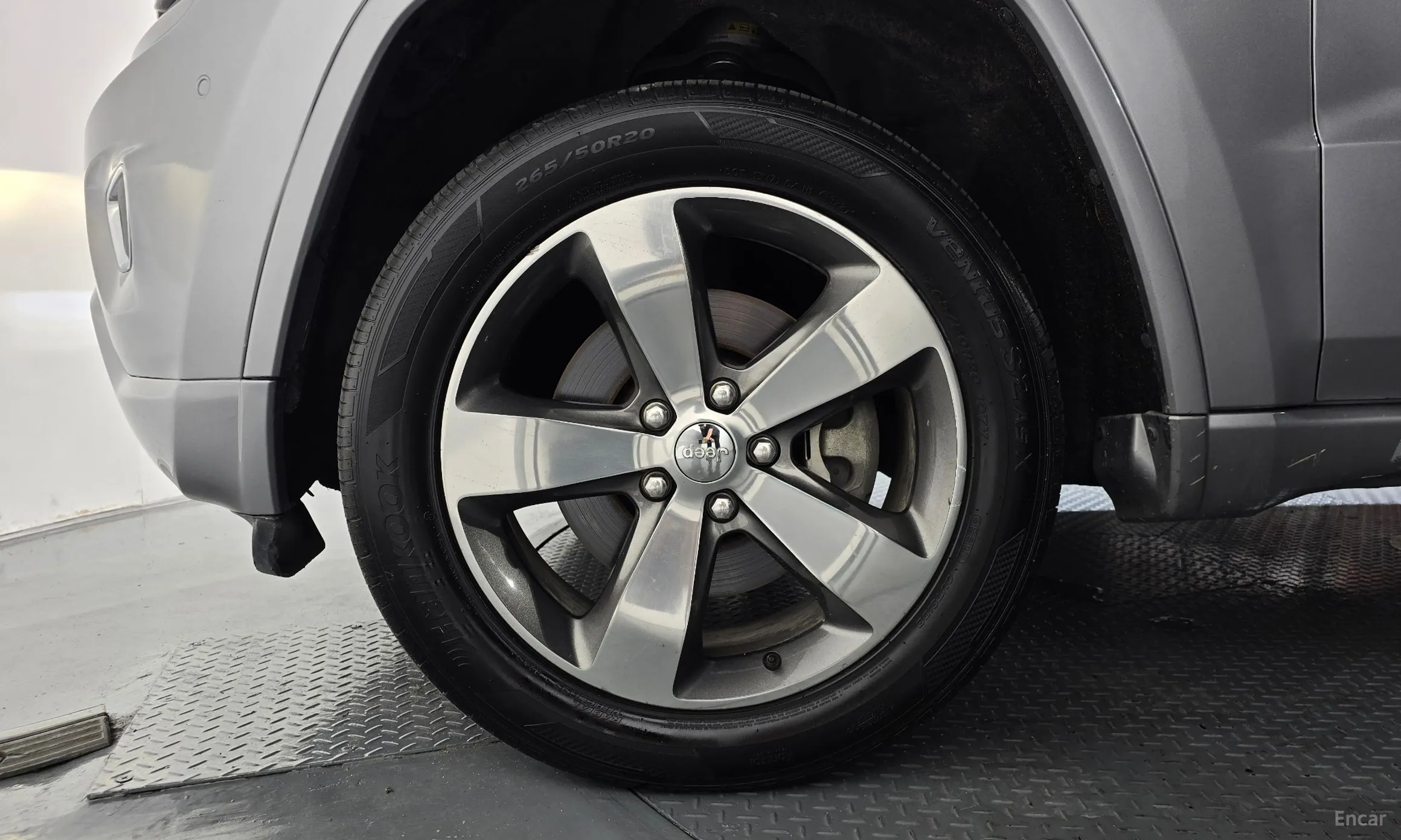 Jeep Grand Cherokee превью 5