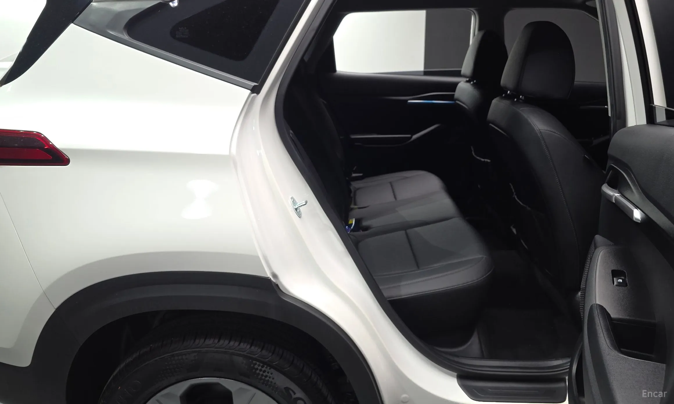 Kia Seltos превью 11