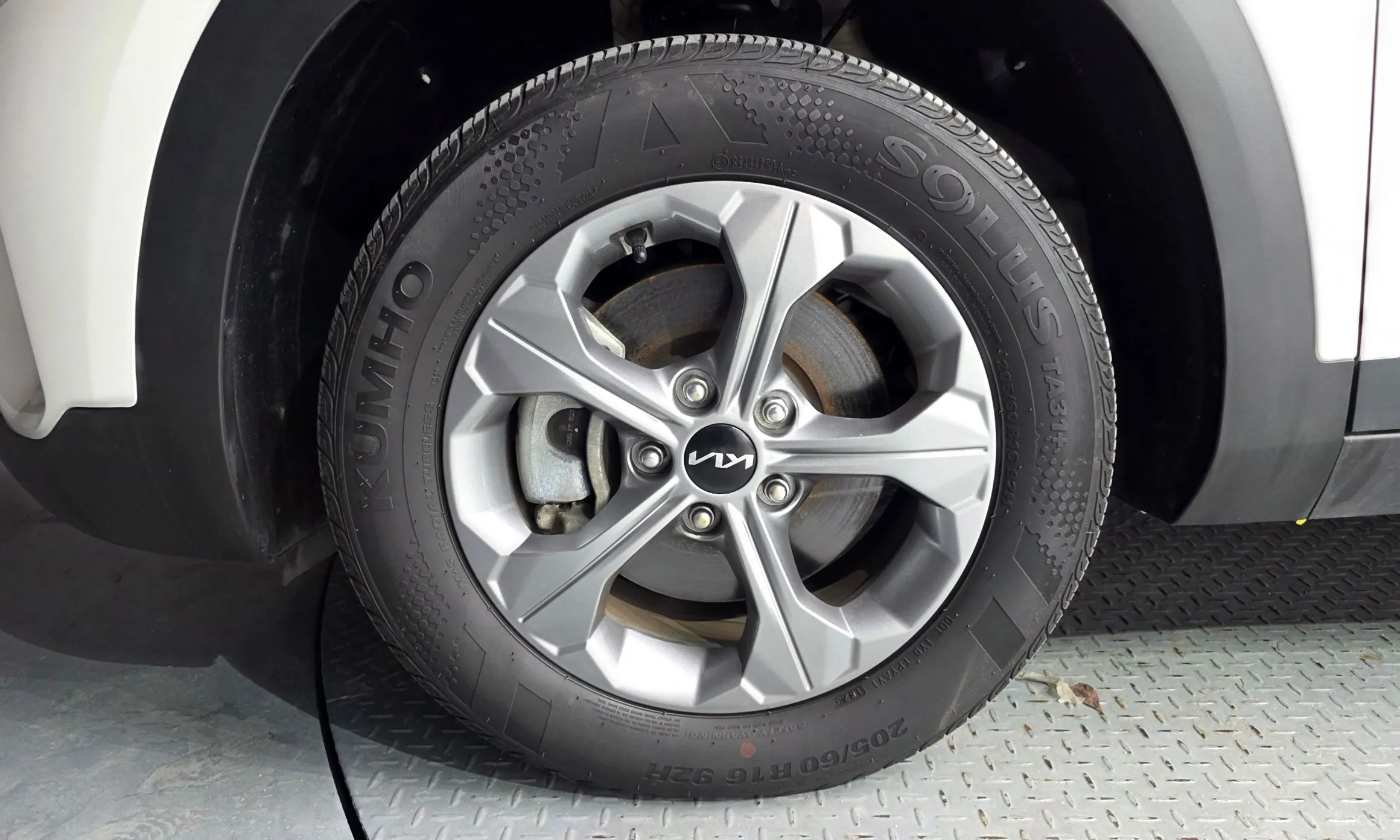 Kia Seltos превью 5