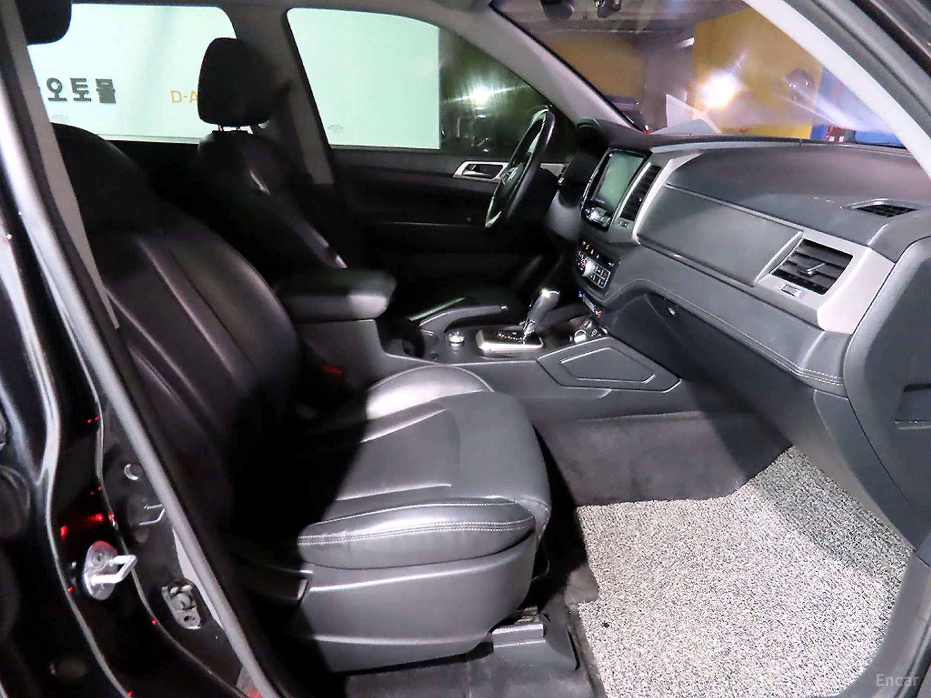 KG Mobility (SsangYong) Rexton Sports превью 11