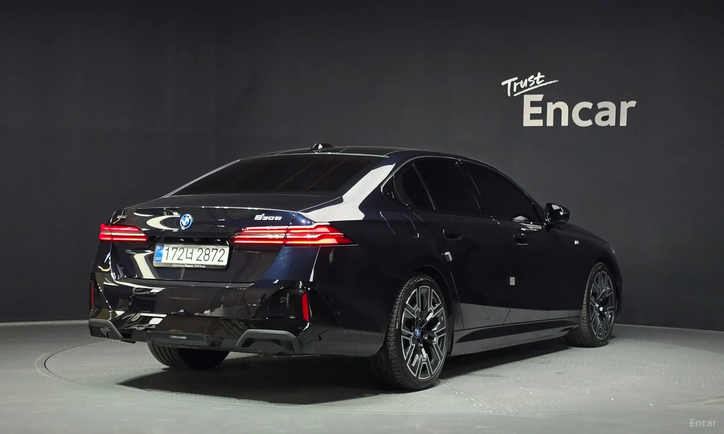 BMW 5 Series (G60)