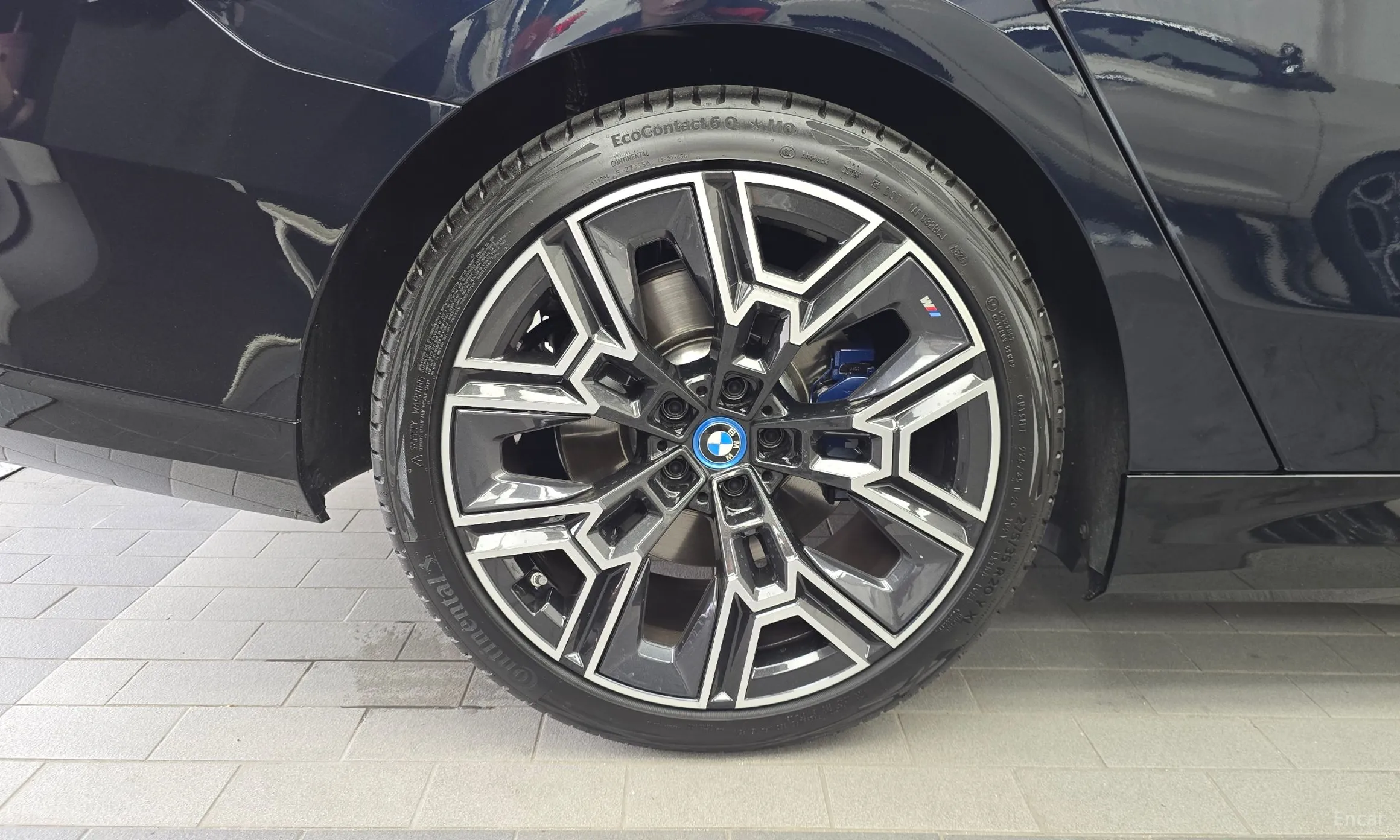 BMW 5 Series (G60) превью 5