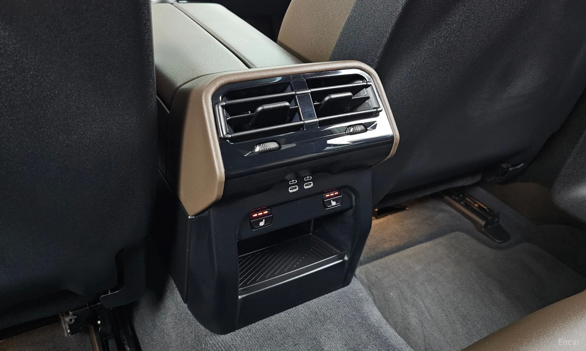 BMW 5 Series (G60) превью 18