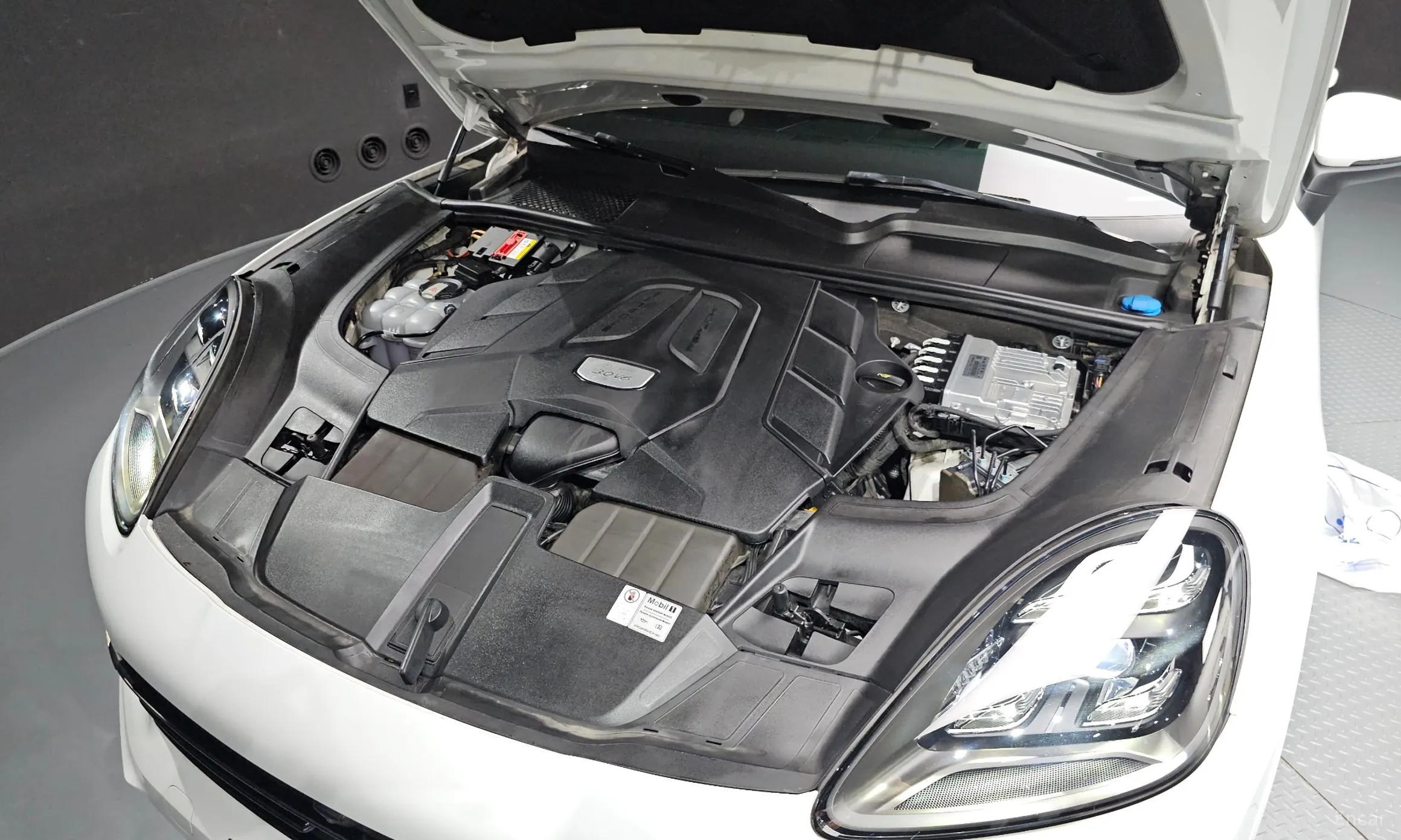 Porsche Cayenne (PO536) превью 6