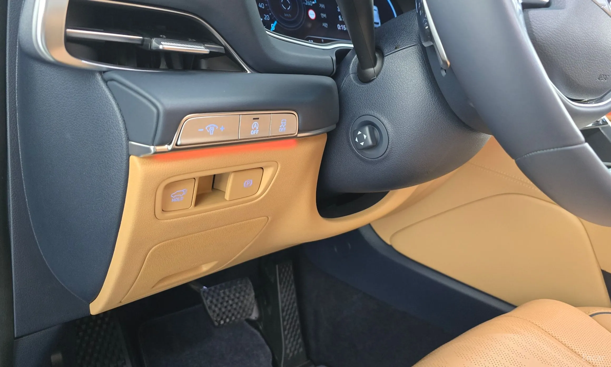 Genesis GV80 превью 20