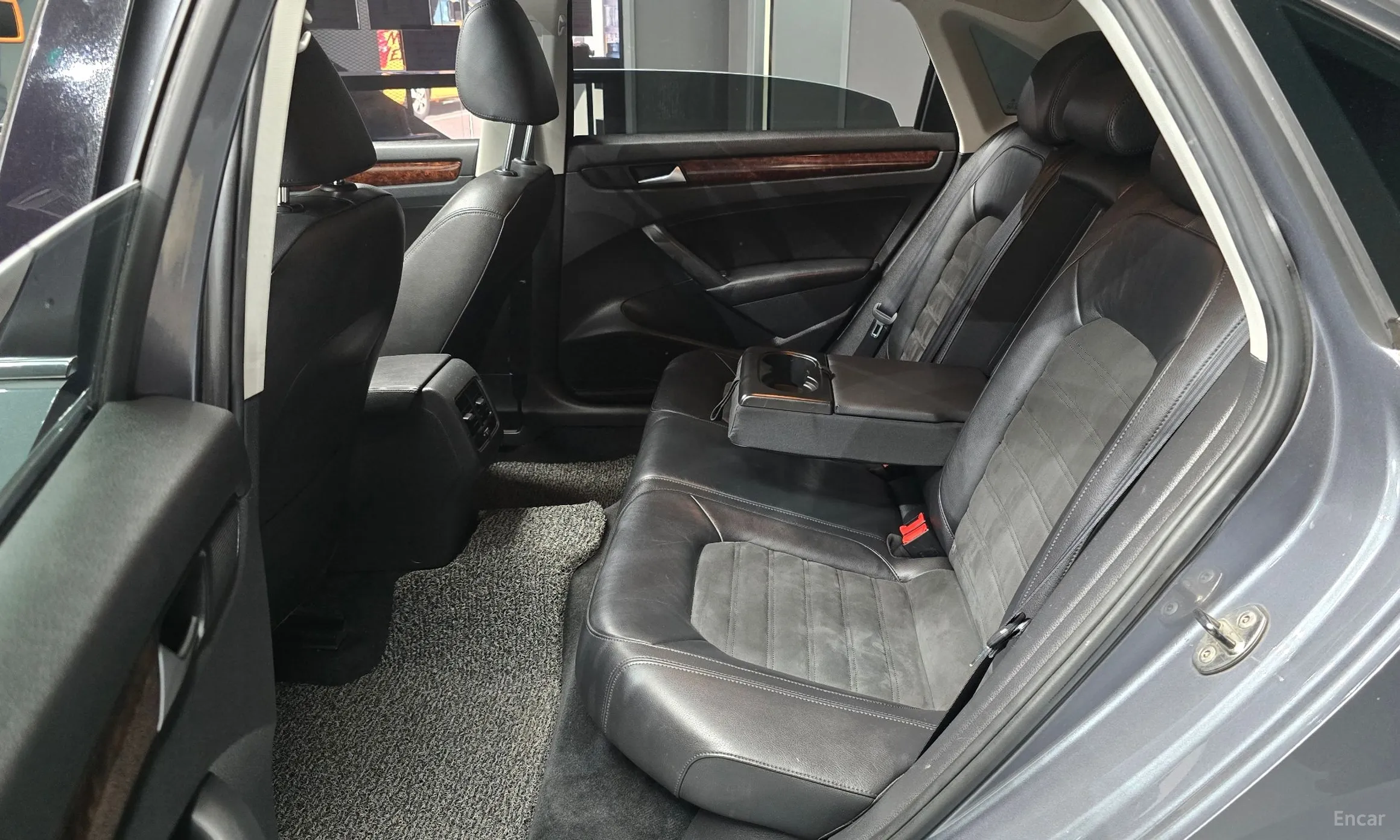 Volkswagen The New Passat превью 12