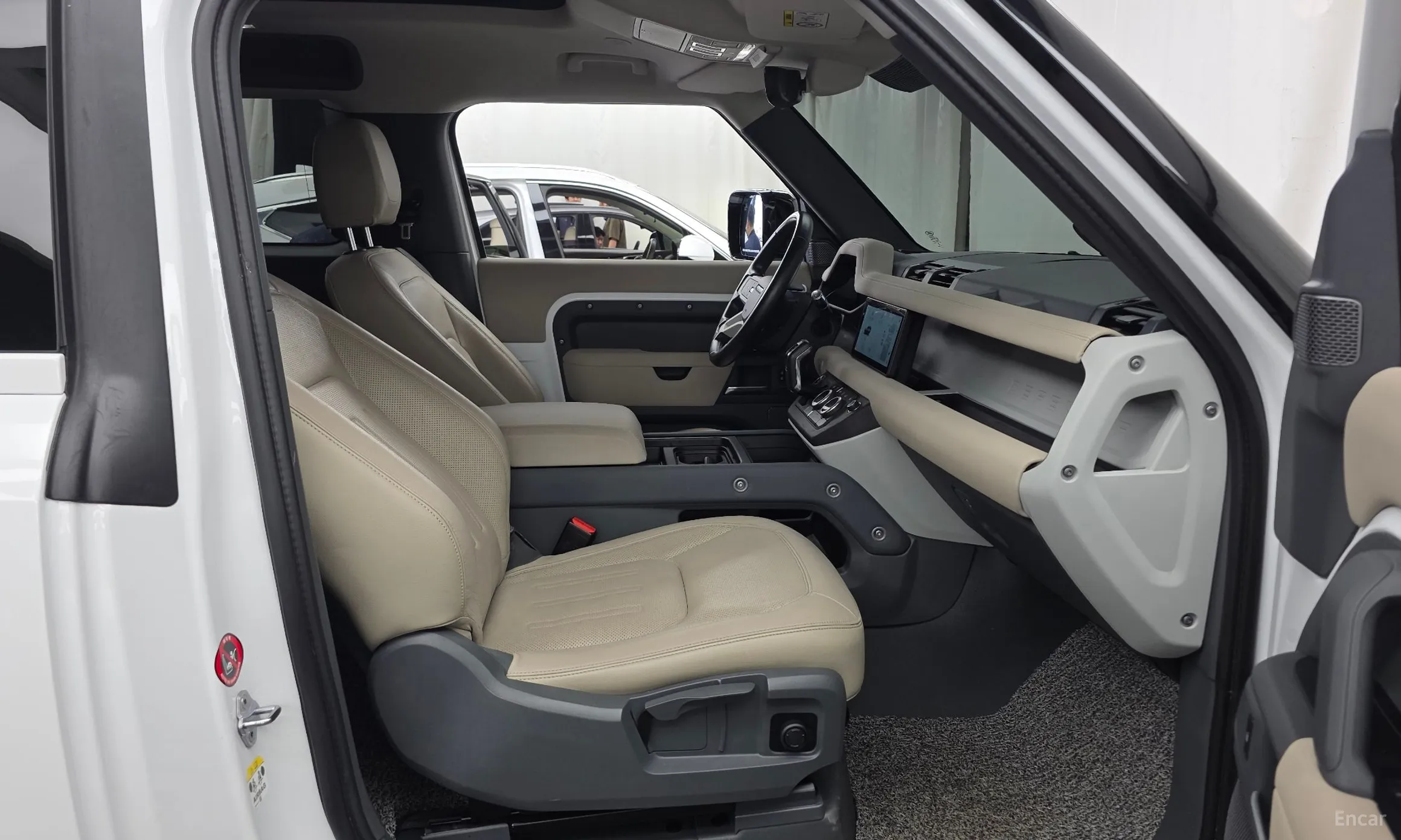 Land Rover Defender (L663) превью 12