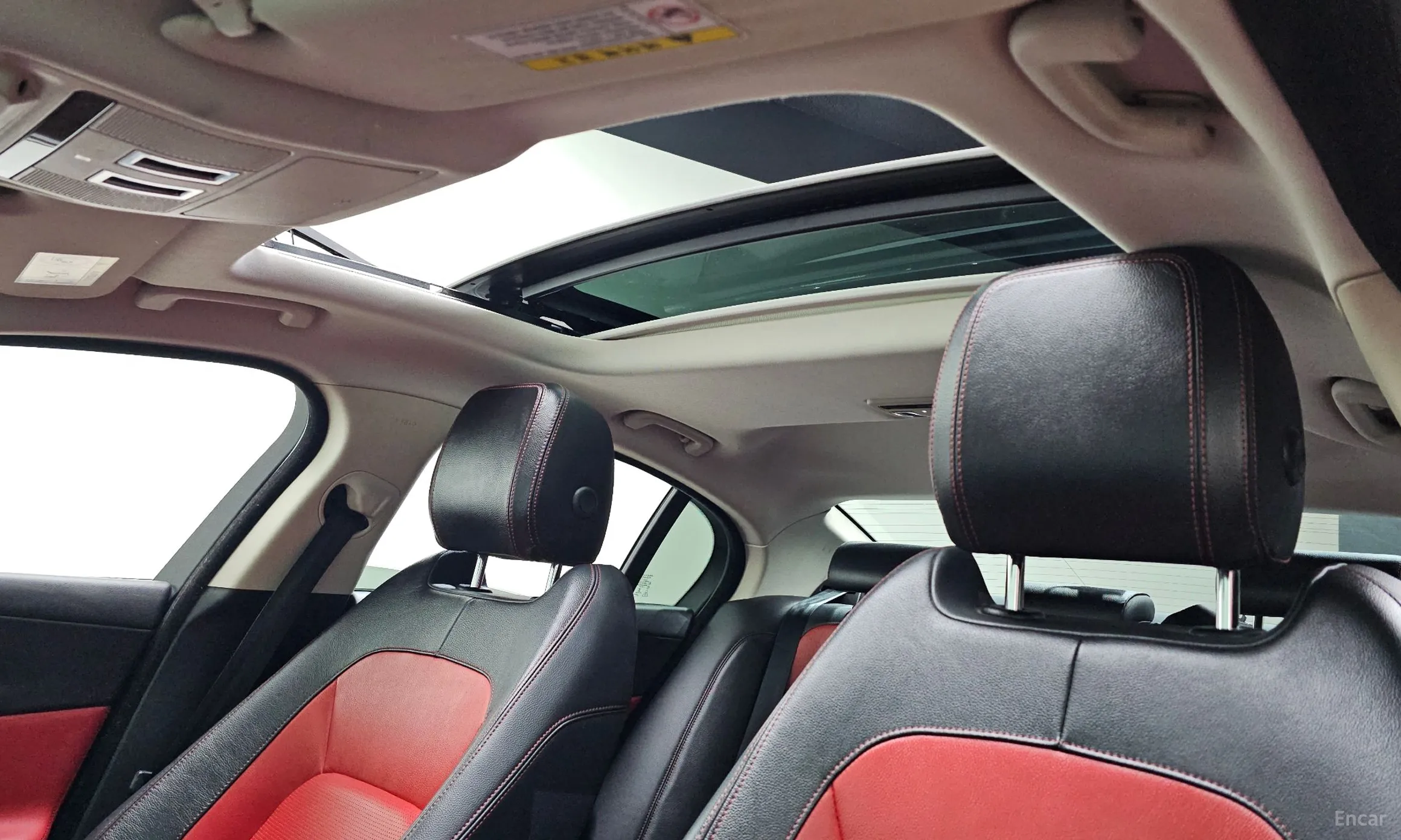 Jaguar XE превью 19