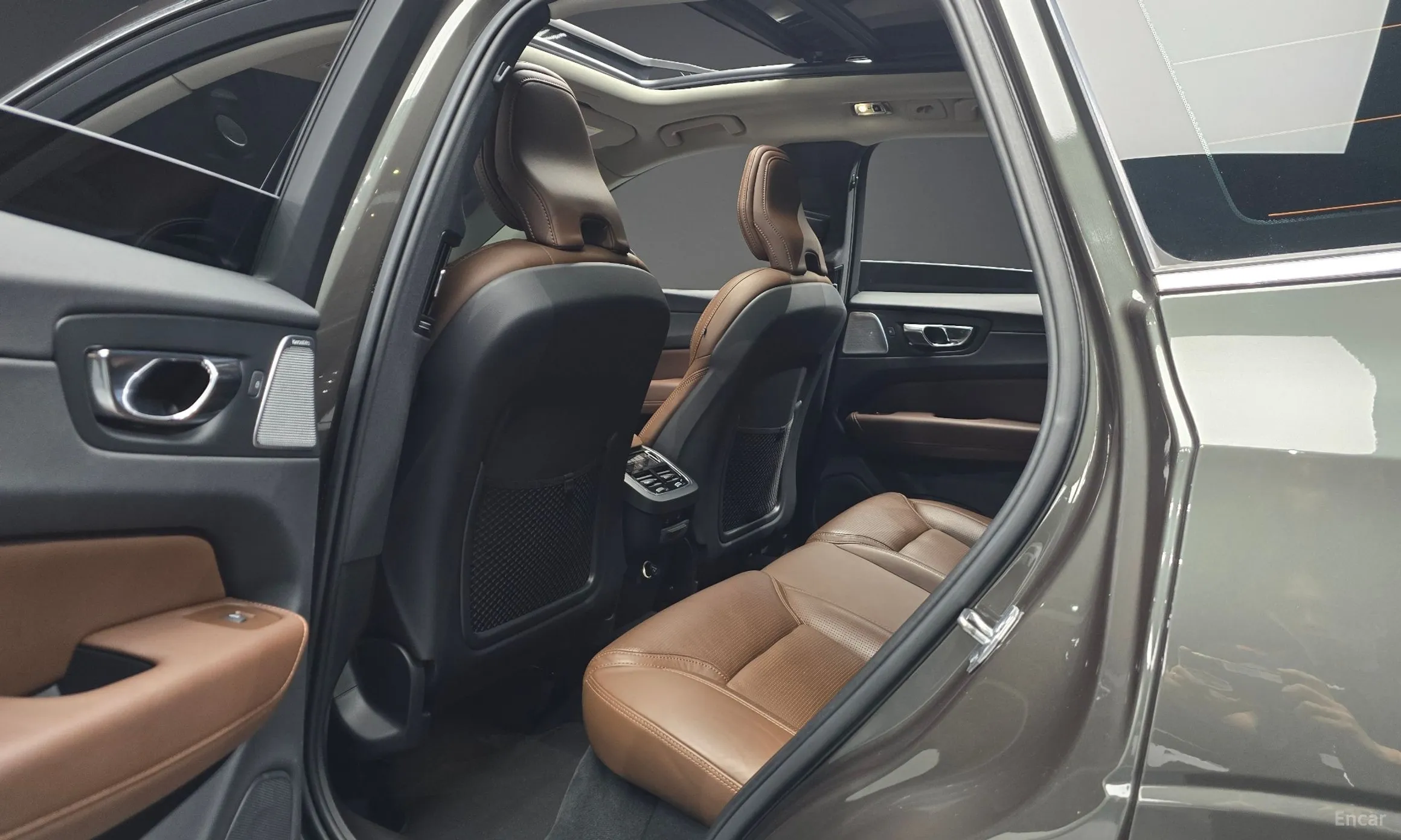 Volvo XC60 Gen 2 превью 11