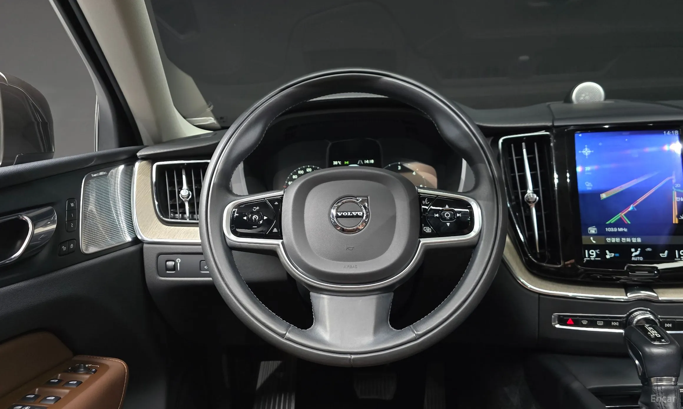 Volvo XC60 Gen 2 превью 12
