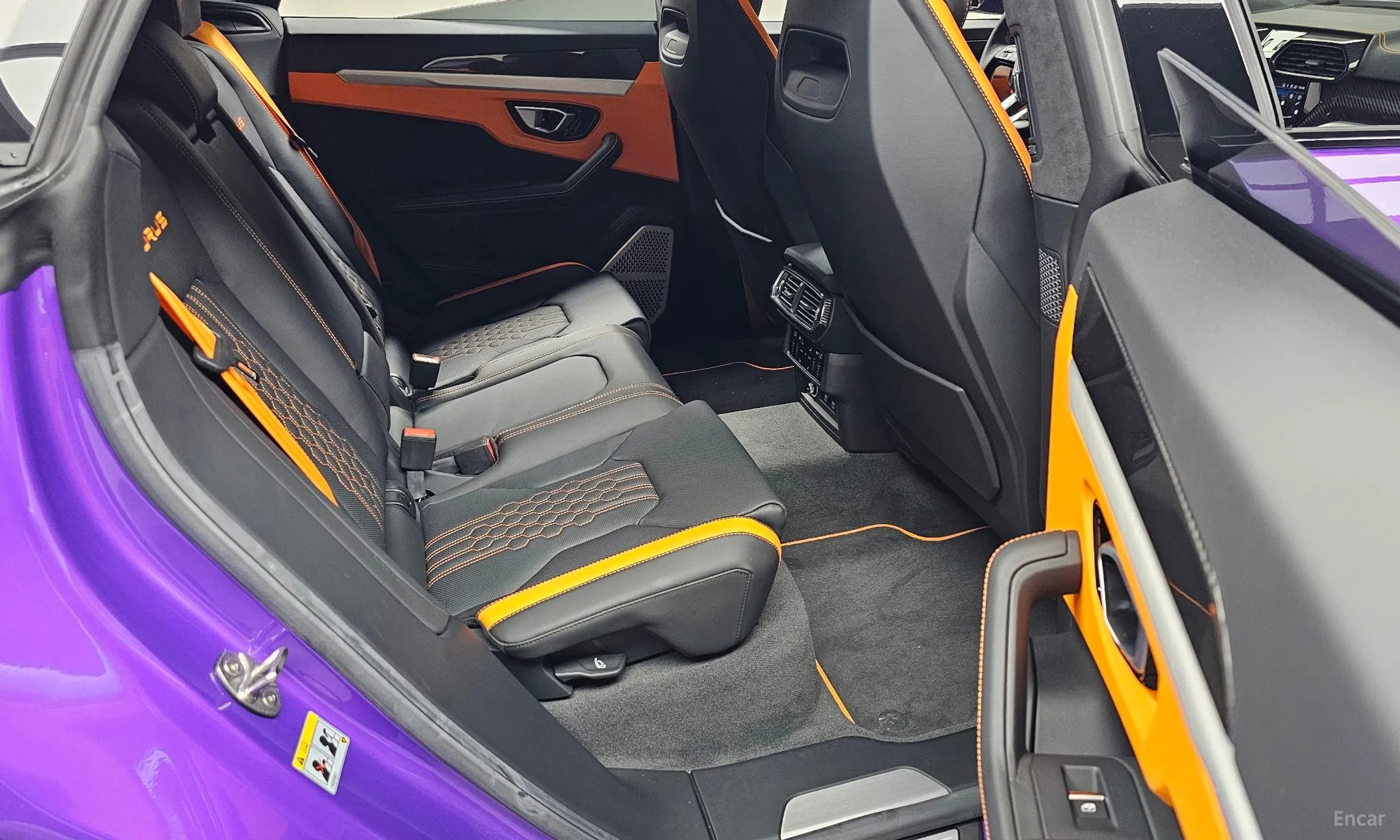 Lamborghini Urus превью 12