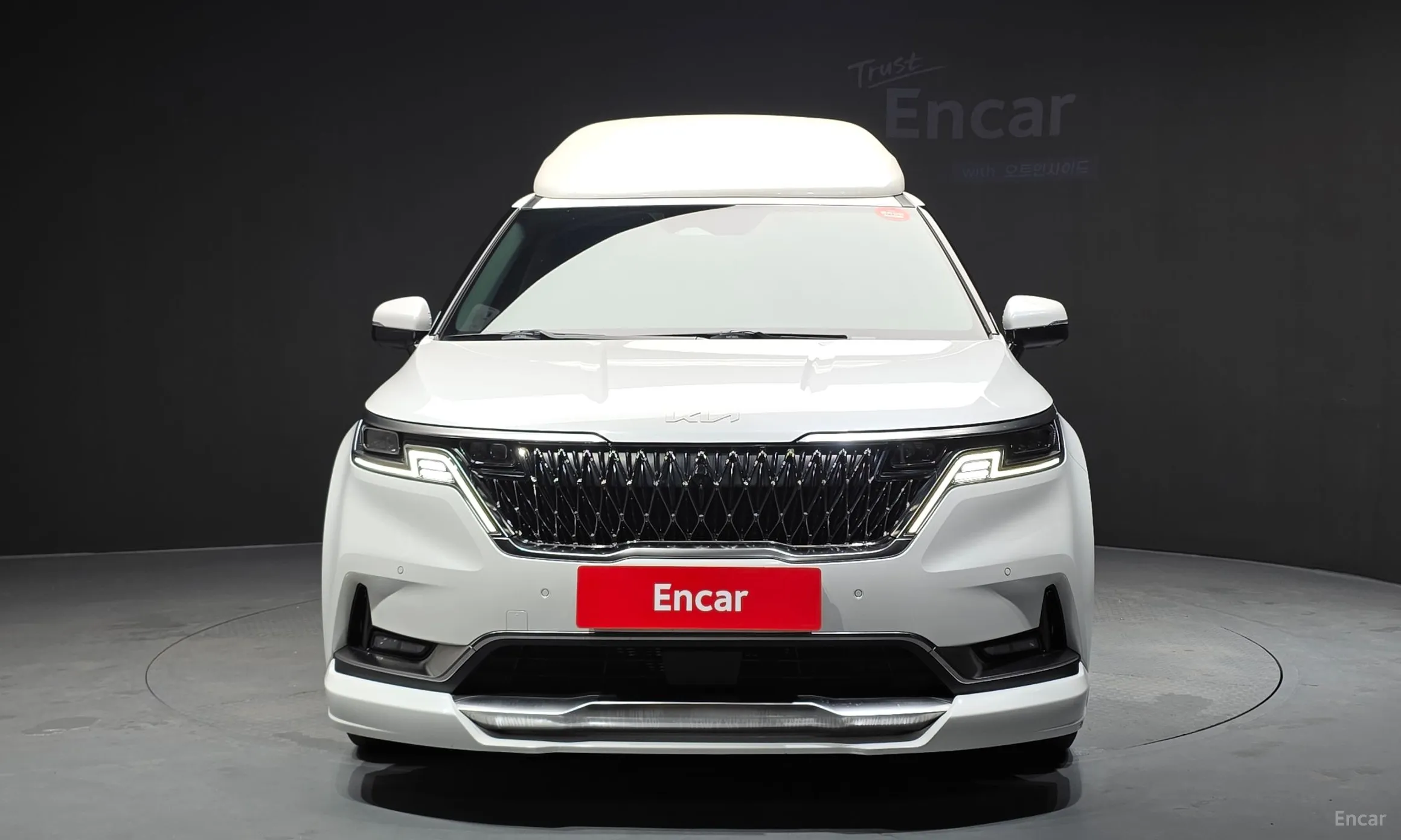 Kia Carnival Gen 4 превью 3