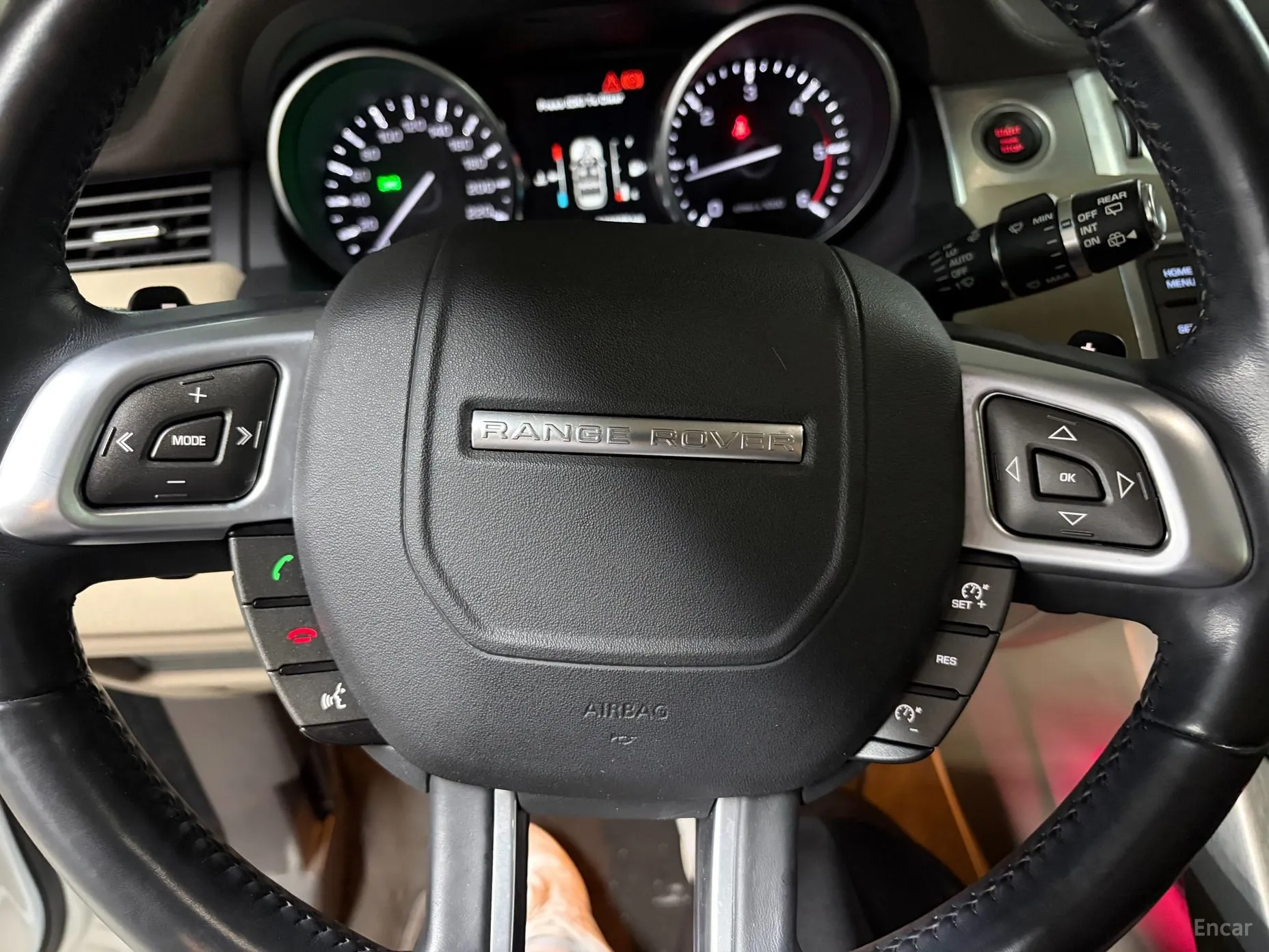 Land Rover Range Rover Evoque превью 10