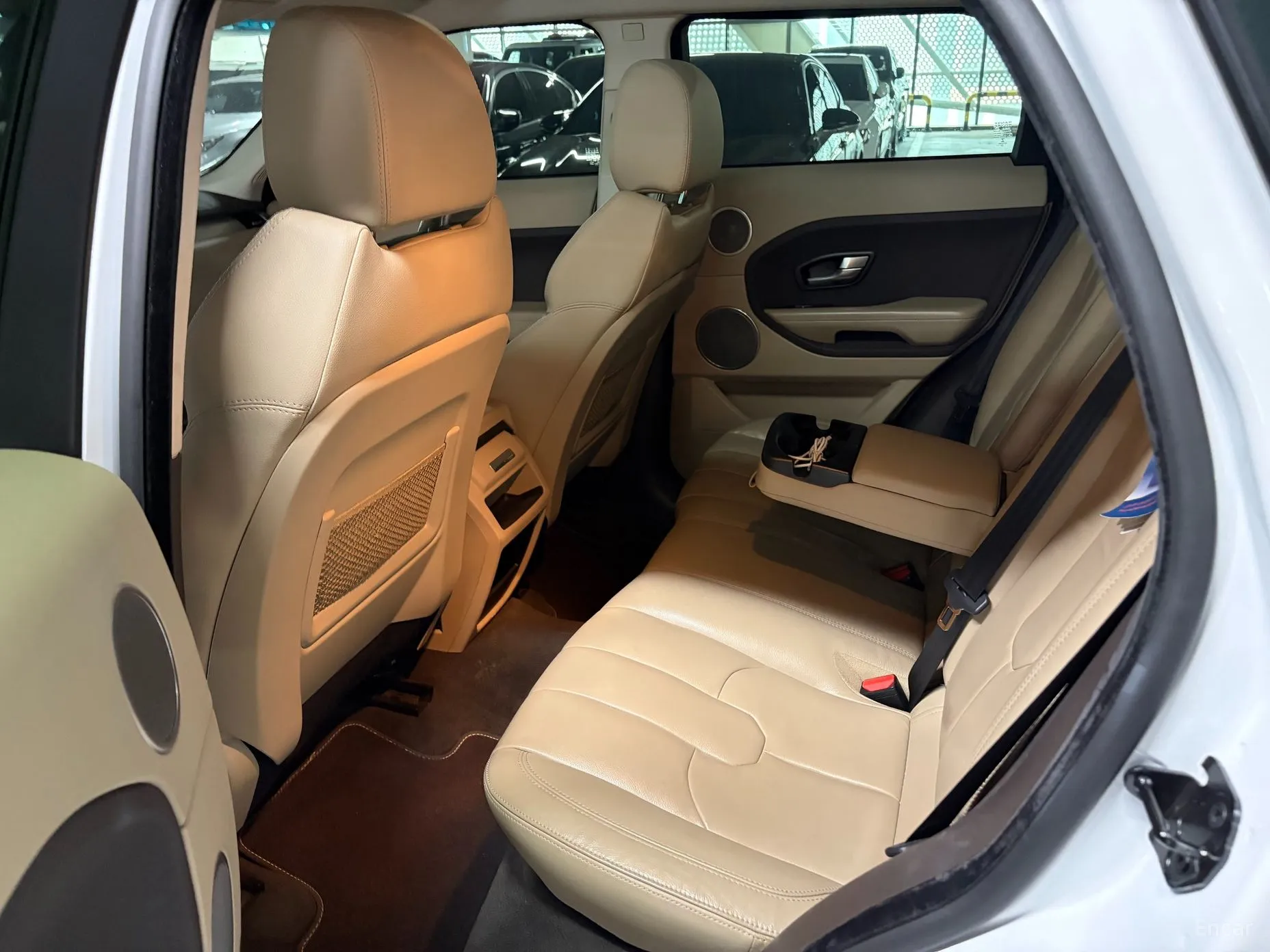 Land Rover Range Rover Evoque превью 5