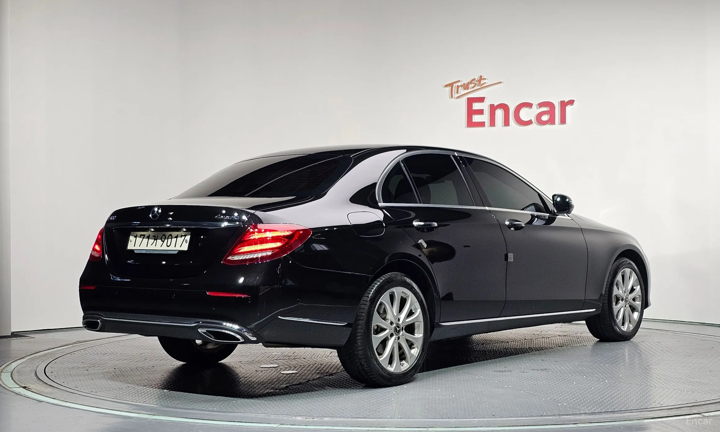 Mercedes Benz E-Class W213