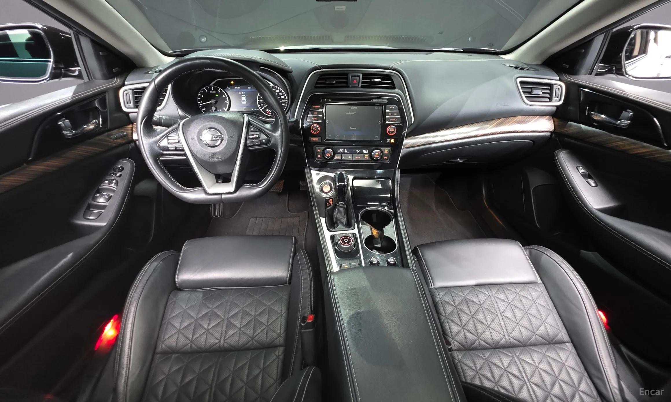Nissan Maxima (A36) превью 7