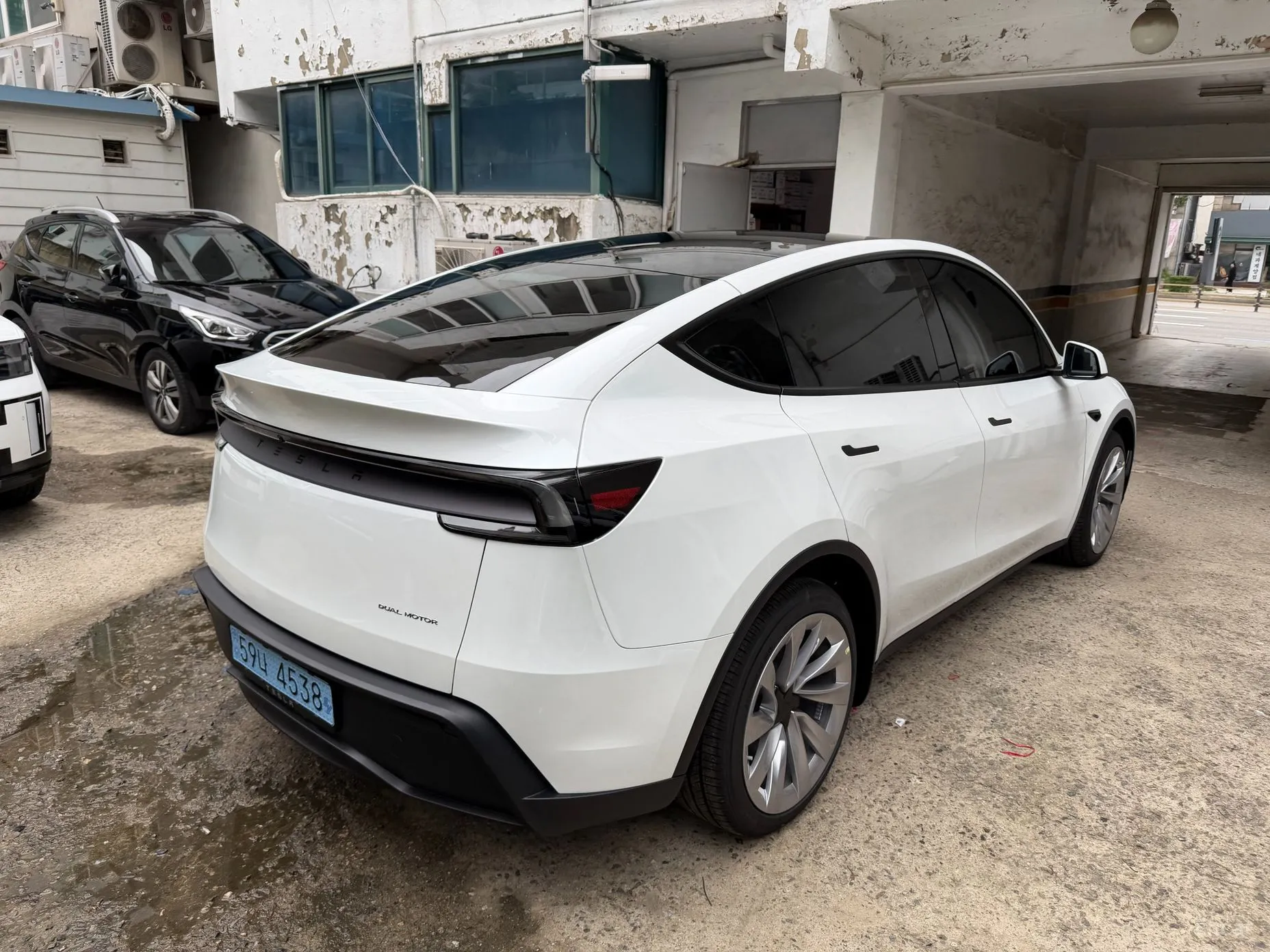 Tesla Model Y превью 3