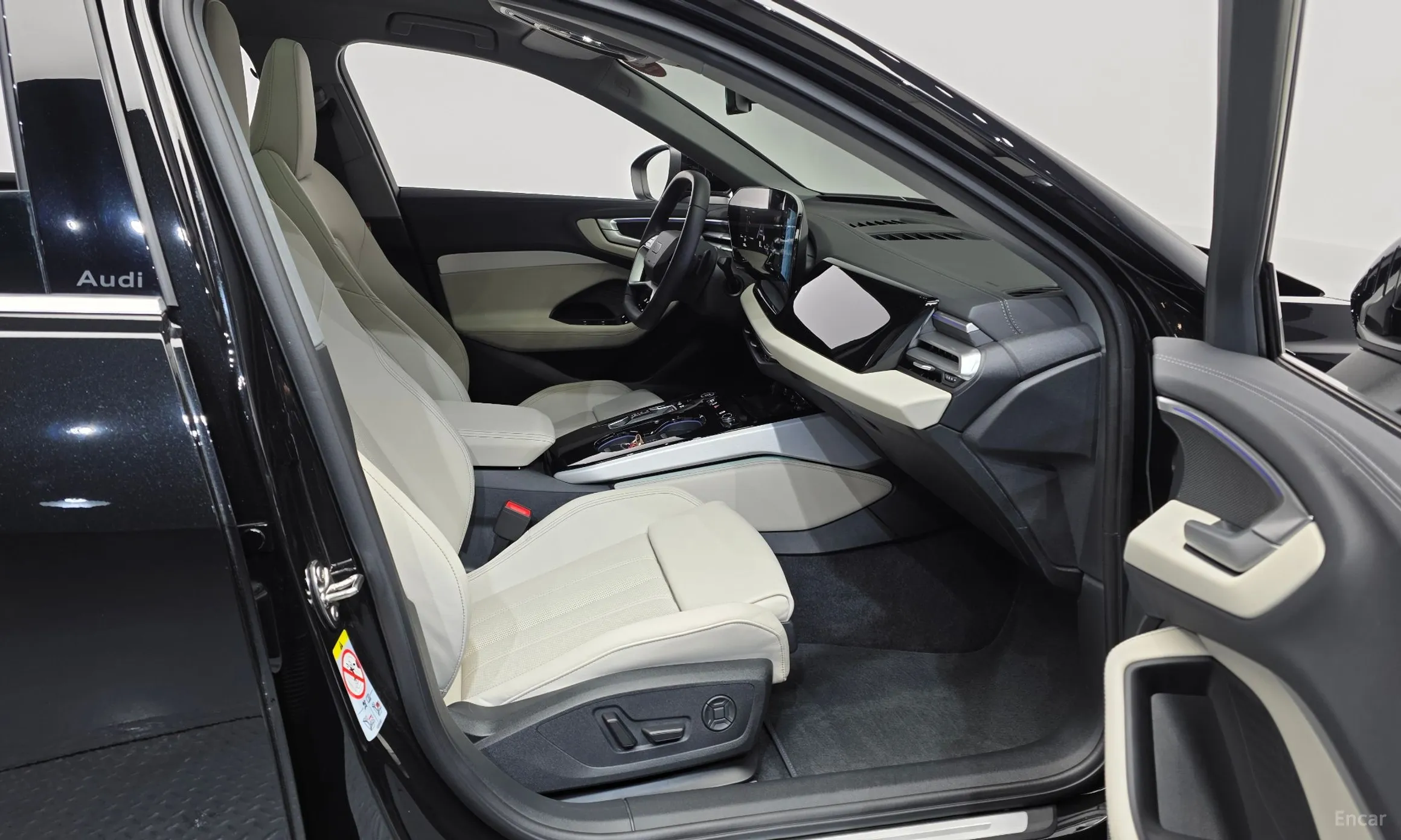 Audi A5 (B10) превью 11