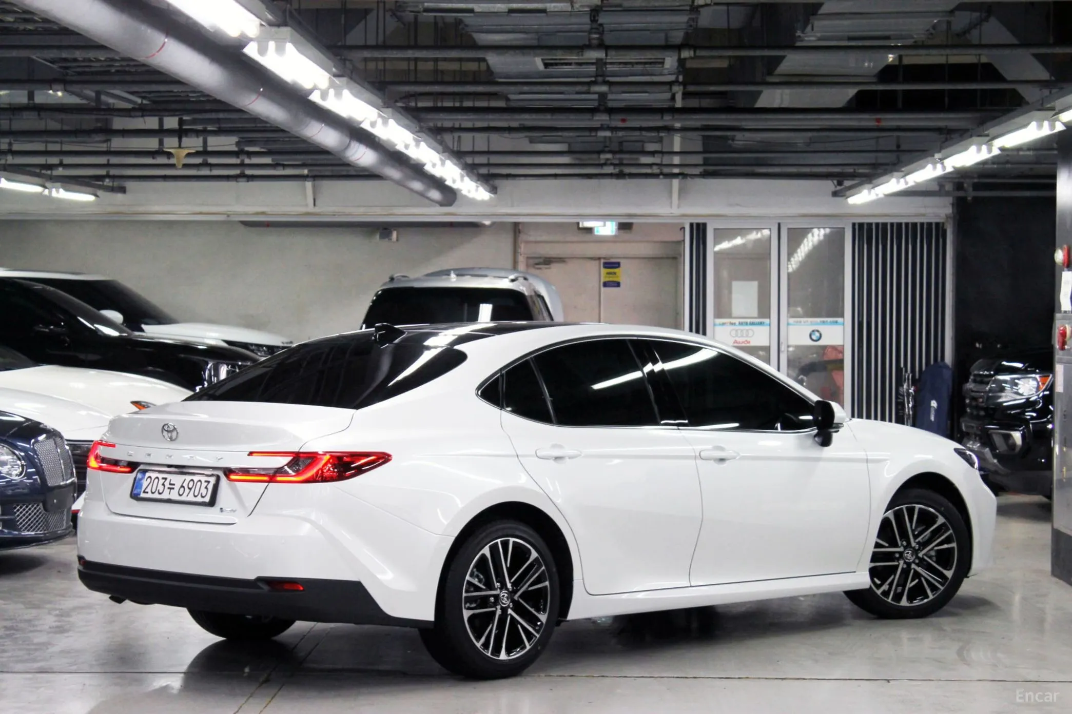 Toyota Camry (XV80) превью 6