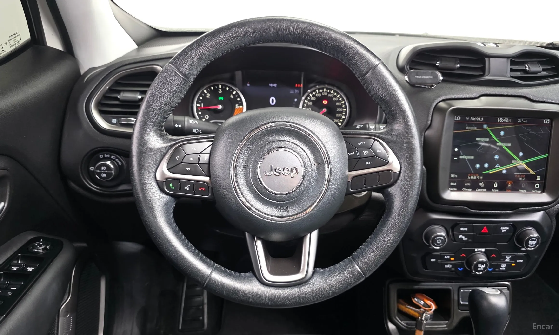 Jeep Renegade превью 12