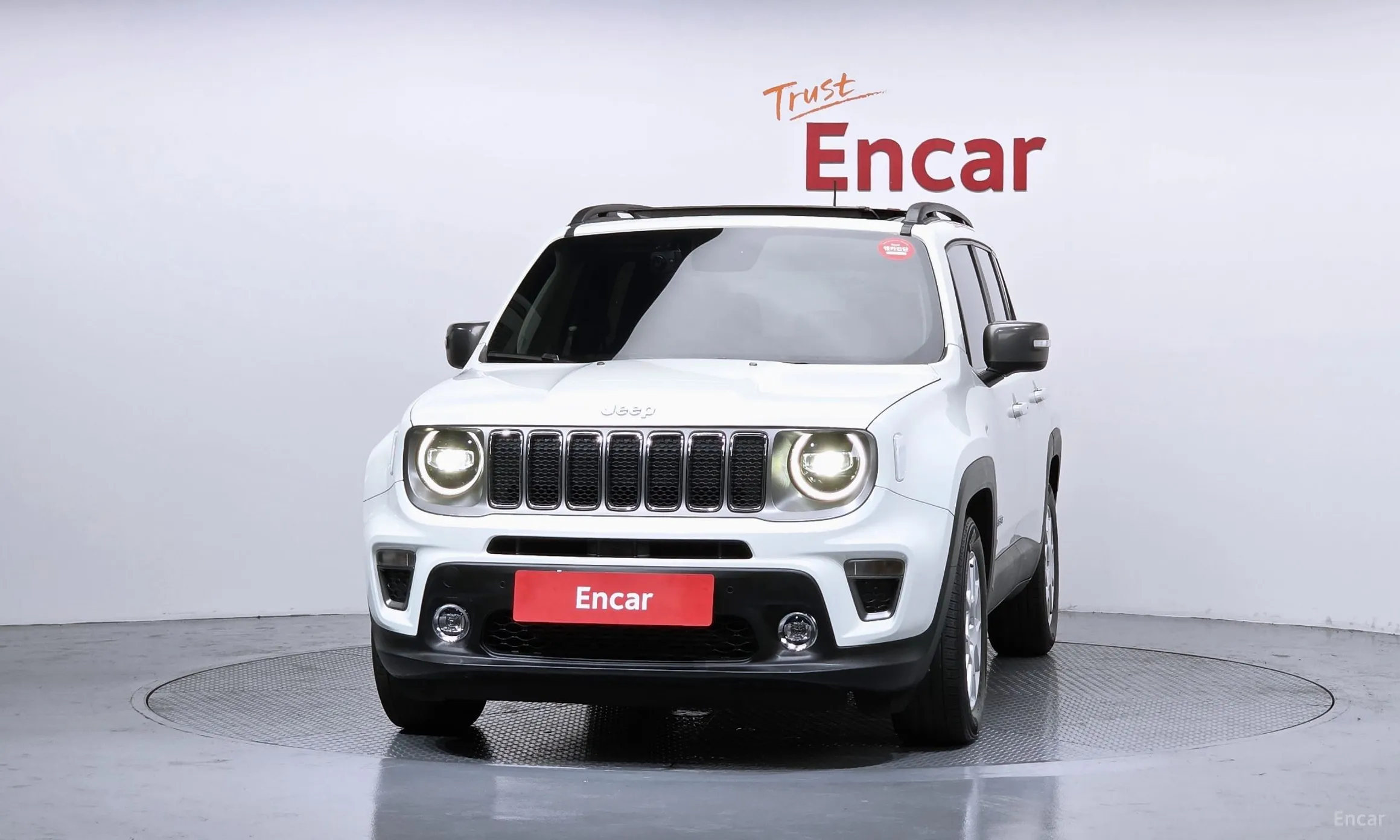Jeep Renegade превью 3