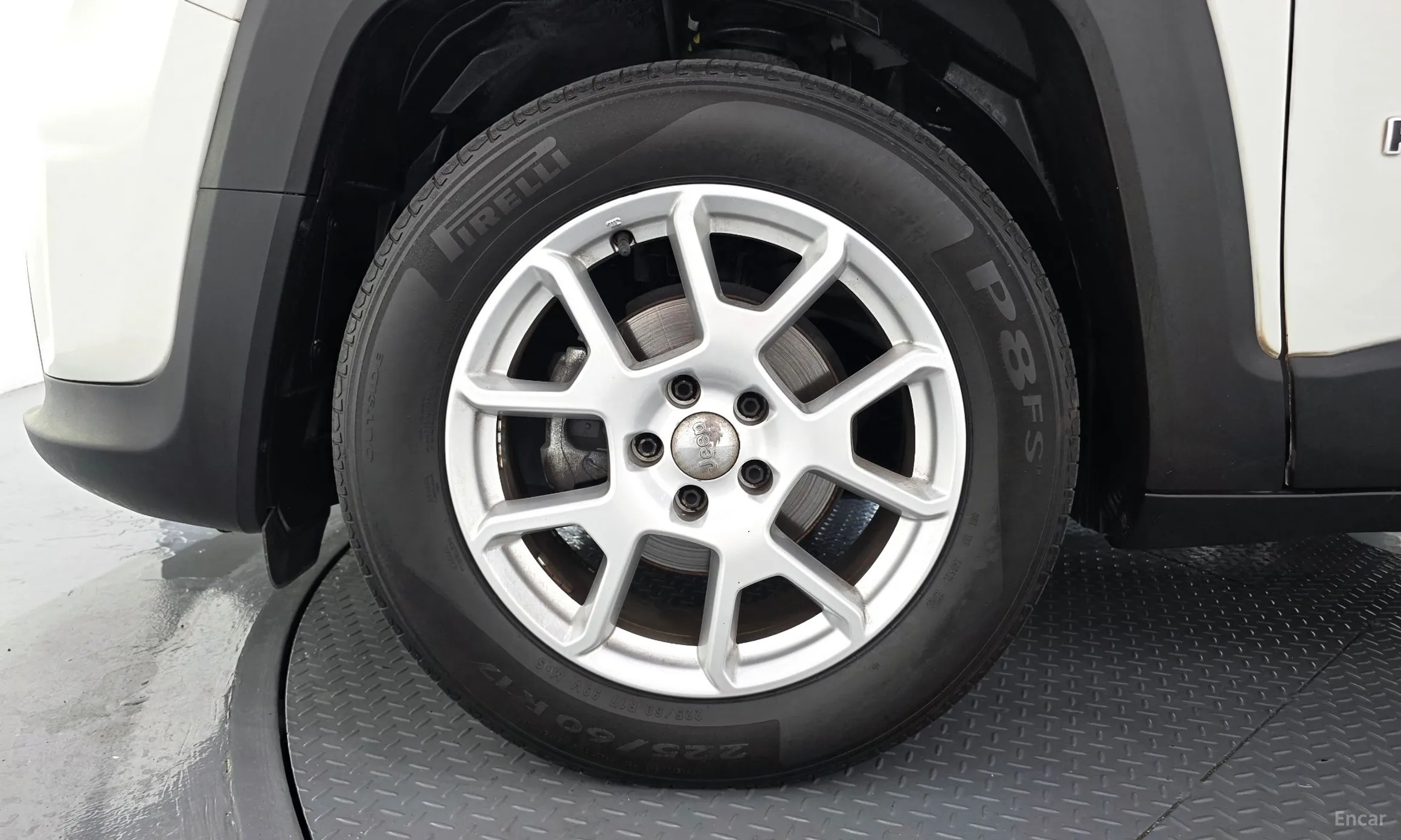 Jeep Renegade превью 5