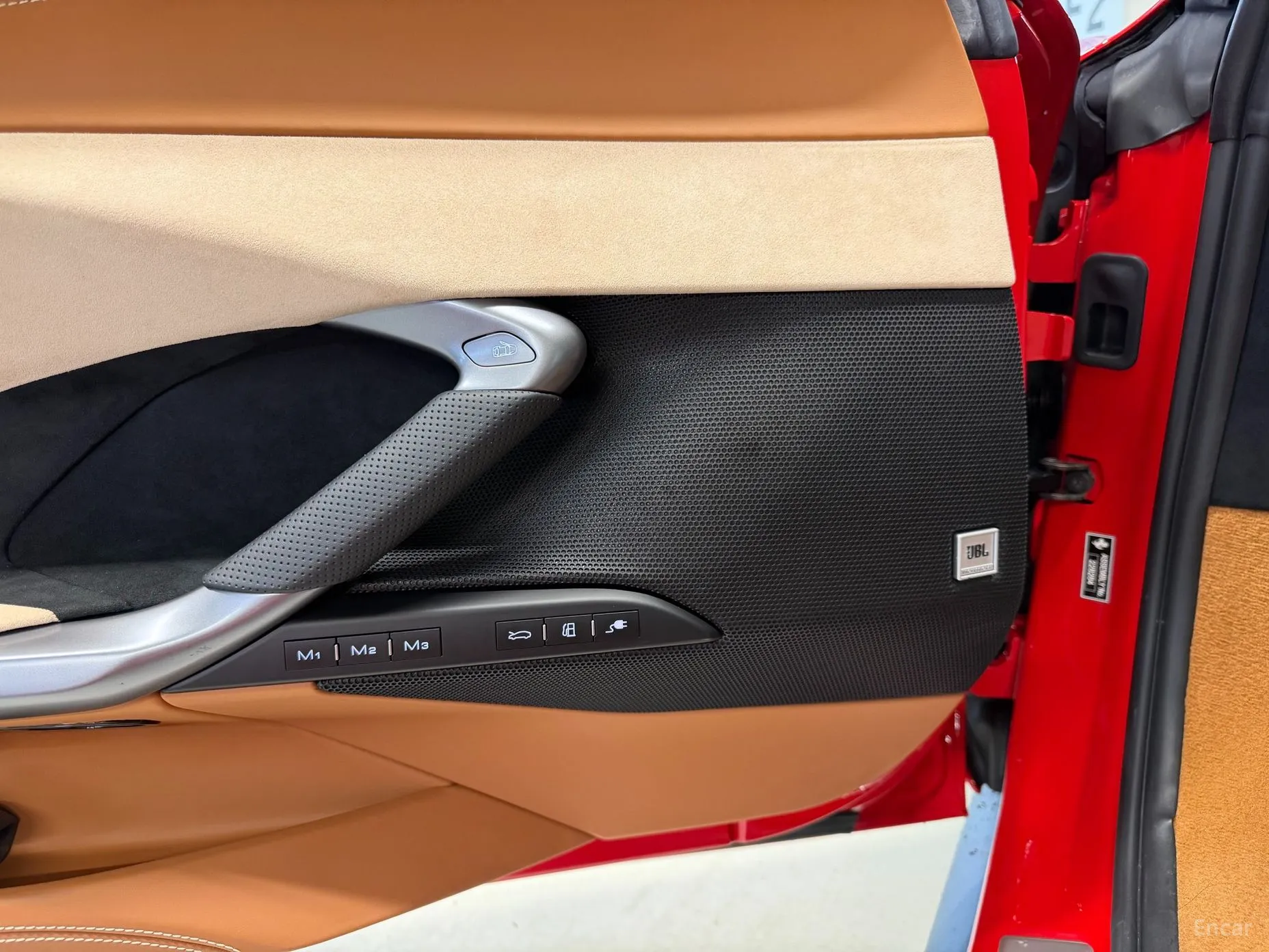 Ferrari 296 GTS превью 16