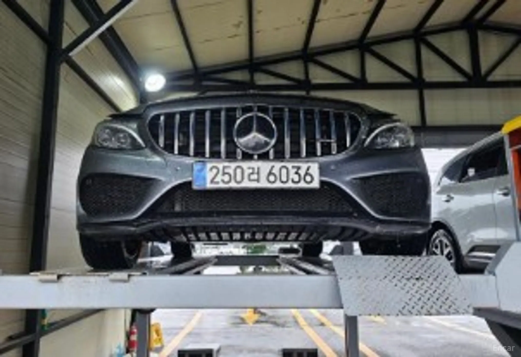Mercedes Benz C-Class W205