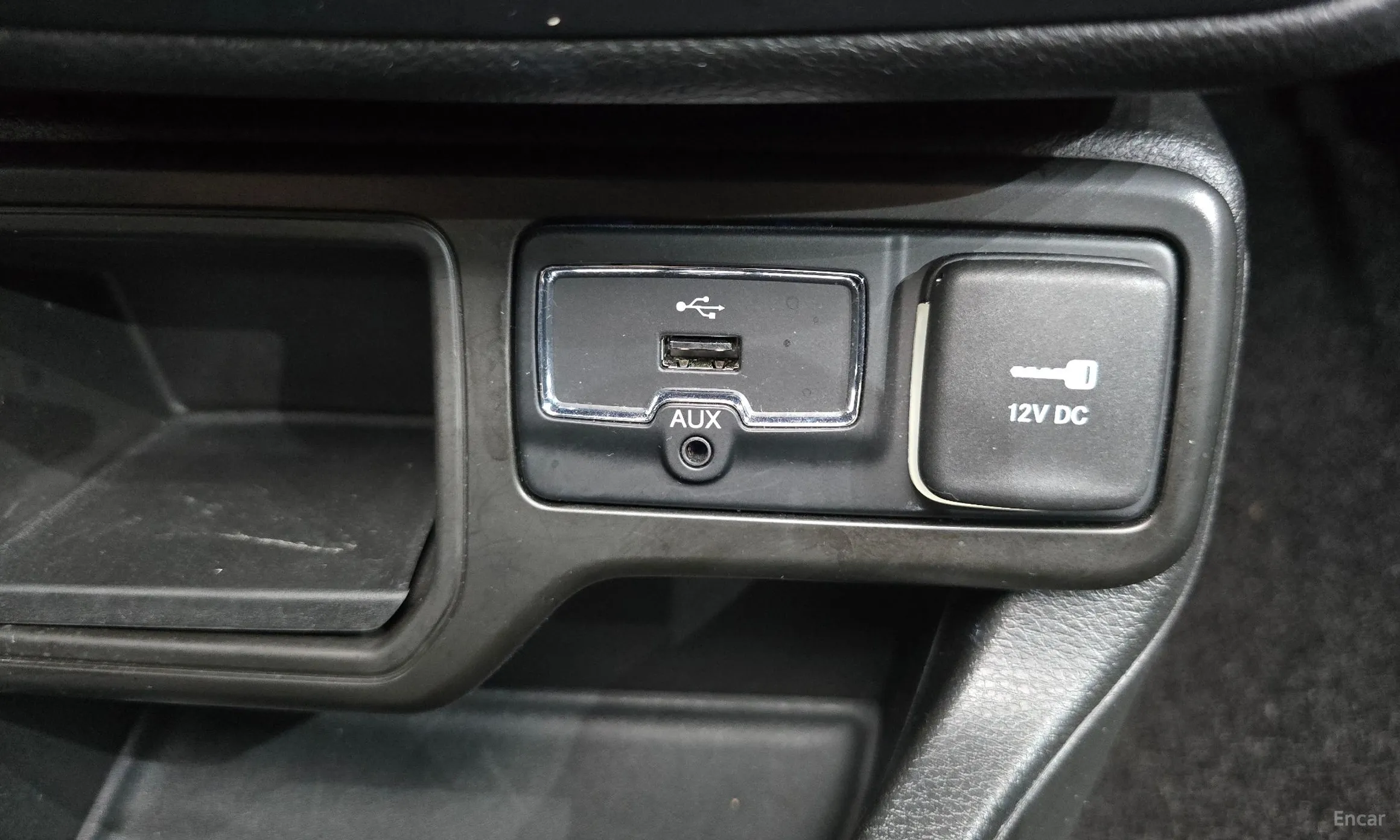 Jeep Renegade превью 13