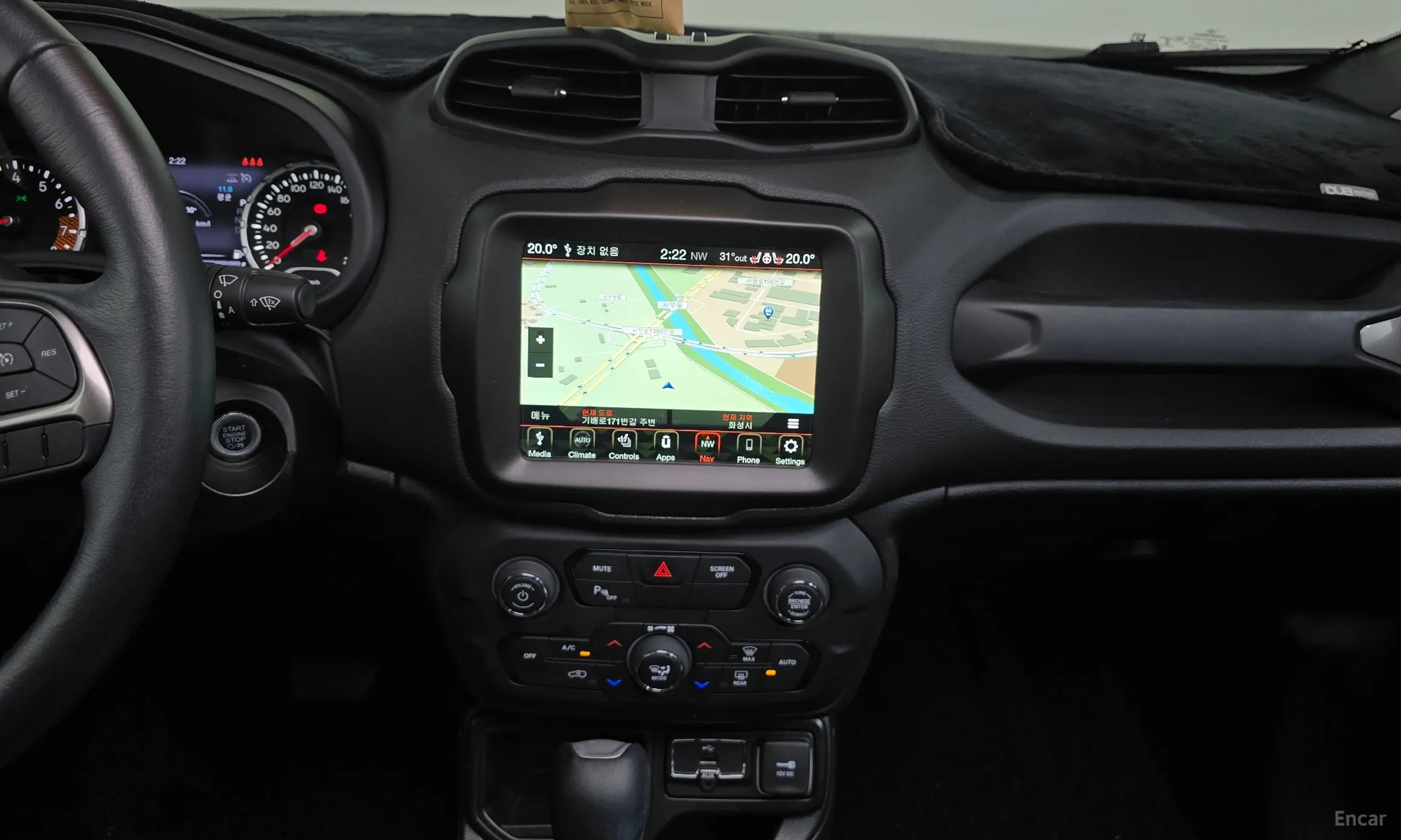 Jeep Renegade превью 14