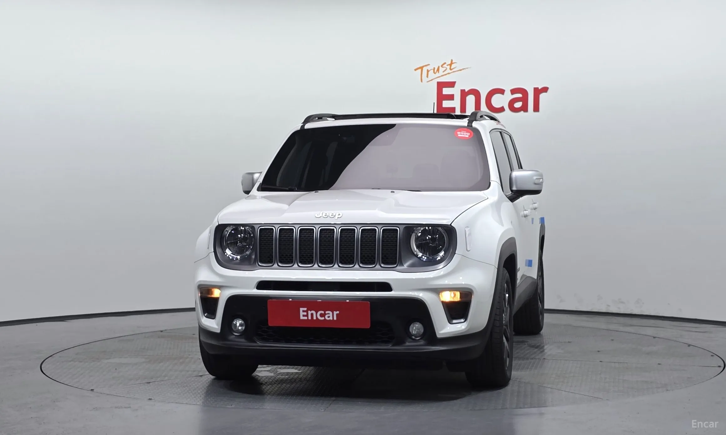 Jeep Renegade превью 3