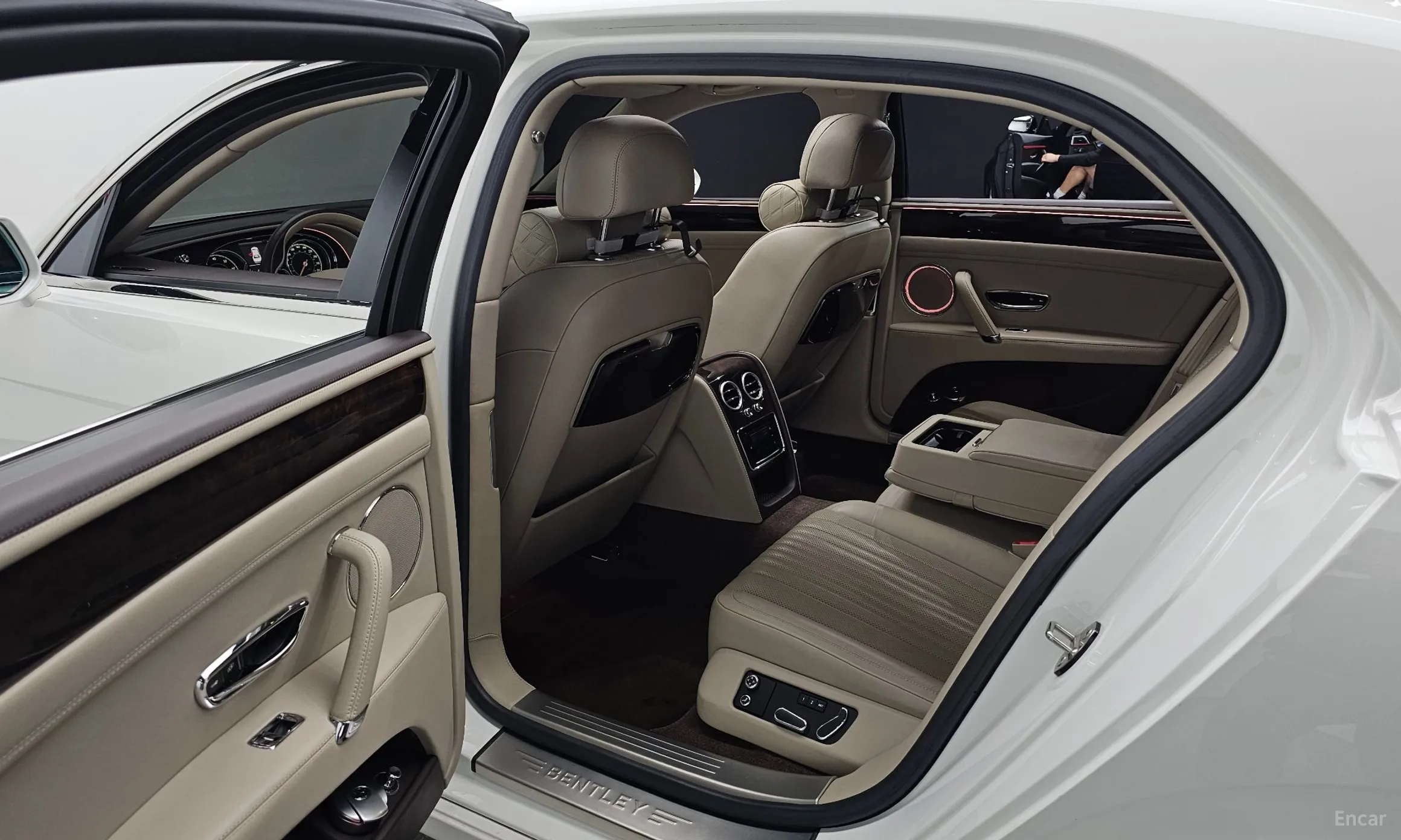 Bentley Flying Spur 2nd Generation превью 12