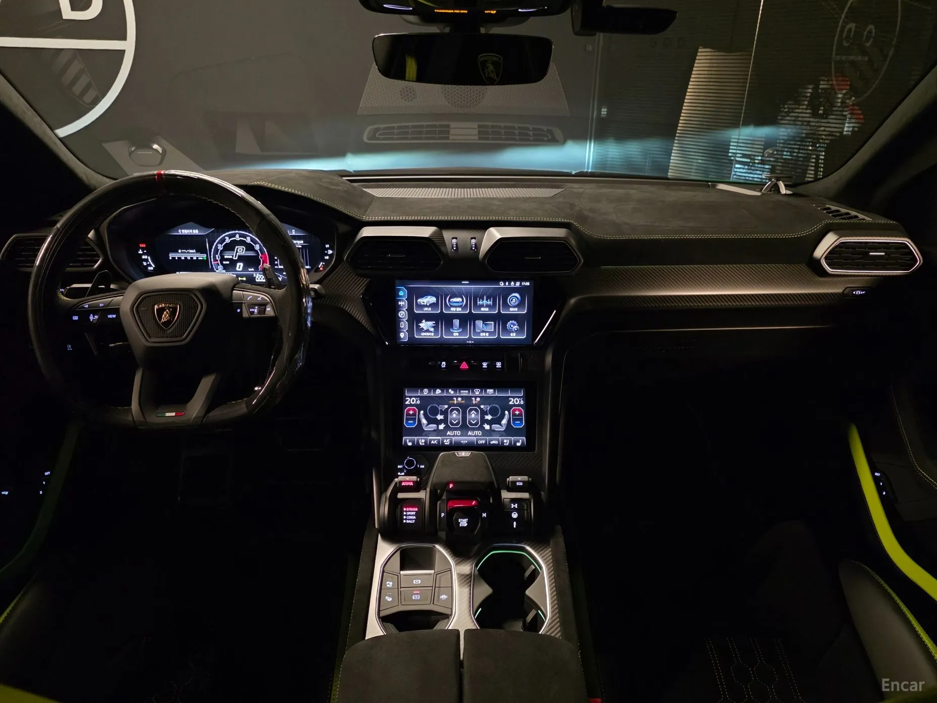 Lamborghini Urus превью 14