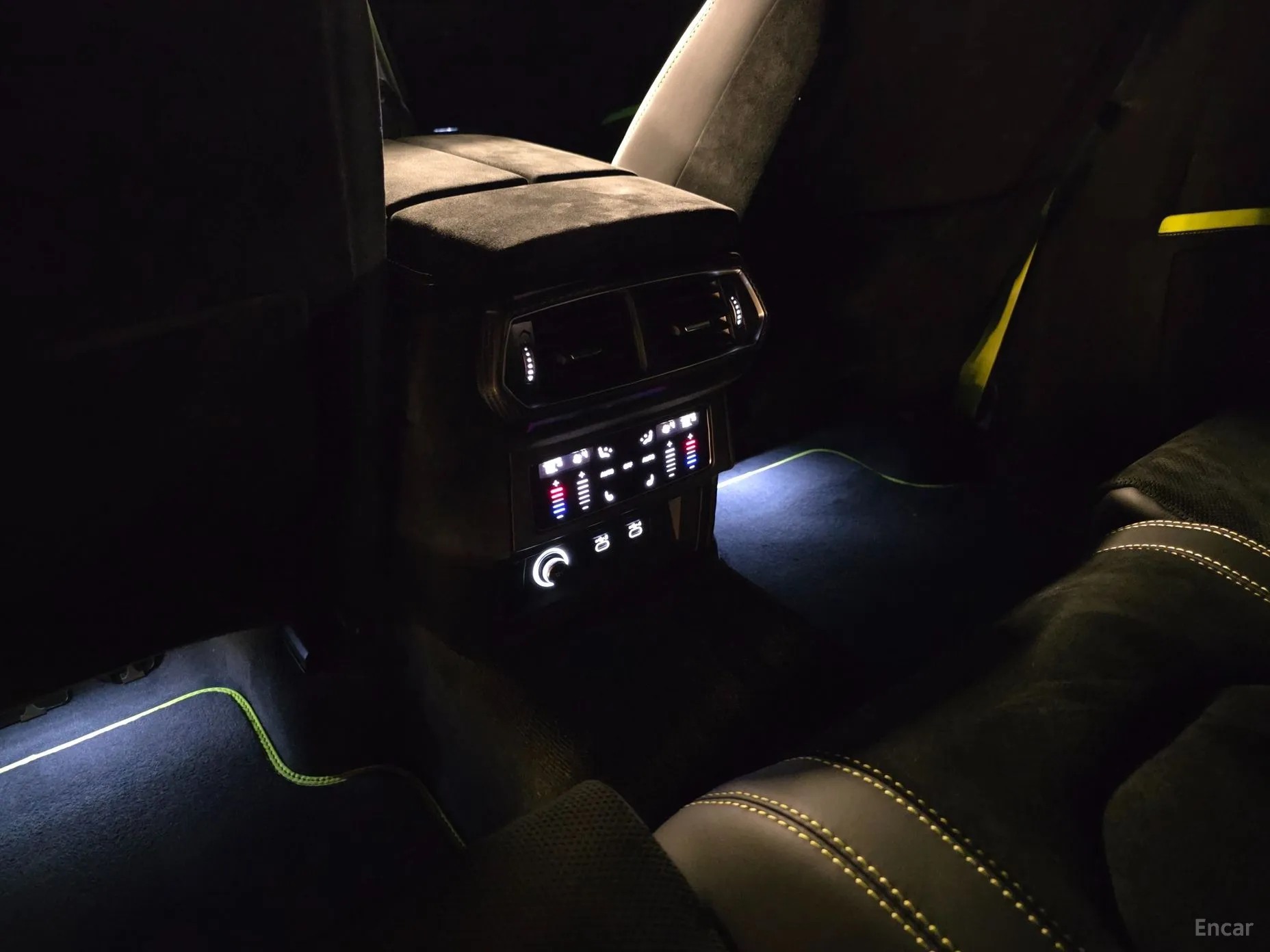 Lamborghini Urus превью 17